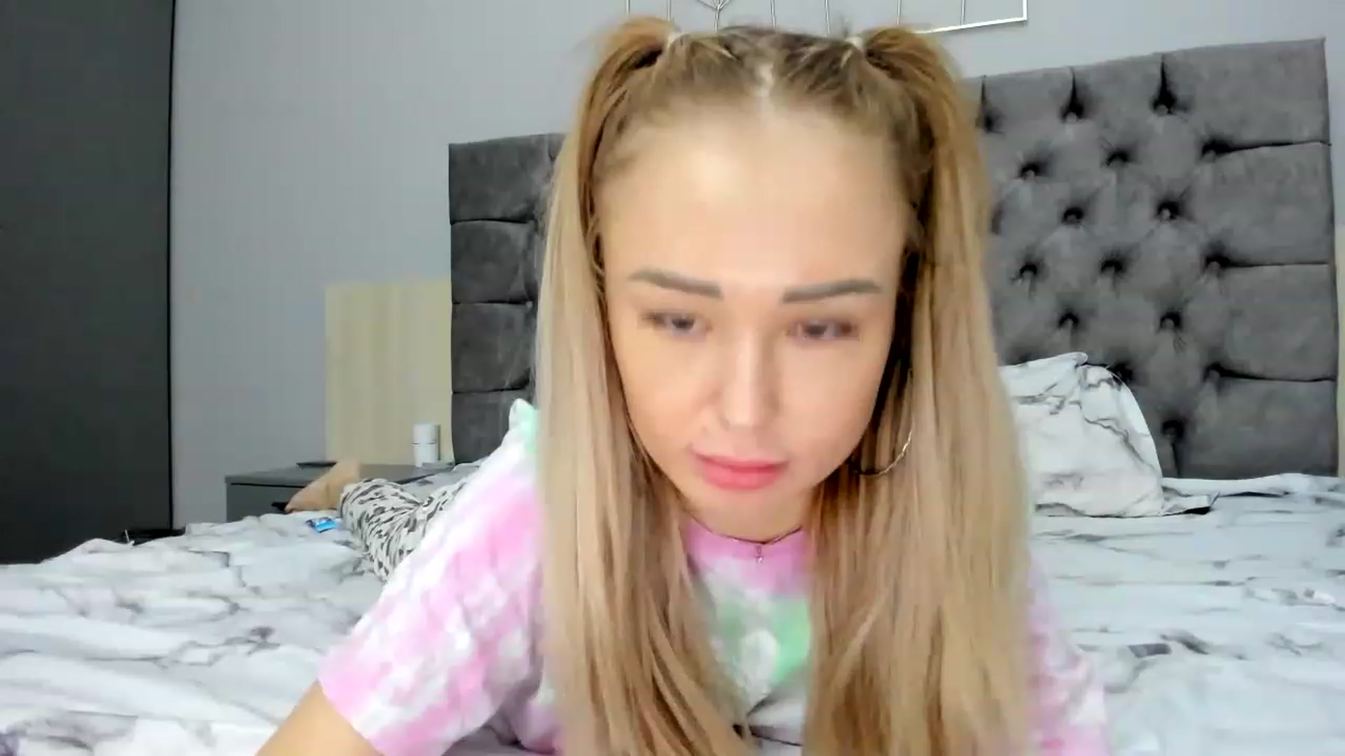 Gallery image thumbnail from AAA_Yas's myfreecams stream on, 12/17/2022, 23:07 image 10 of 20