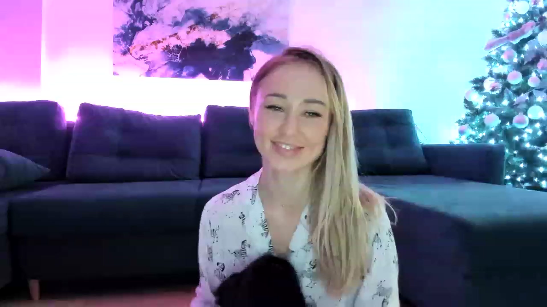 Gallery image thumbnail from AAA_Yas's myfreecams stream on, 01/02/2023, 23:07 image 16 of 20