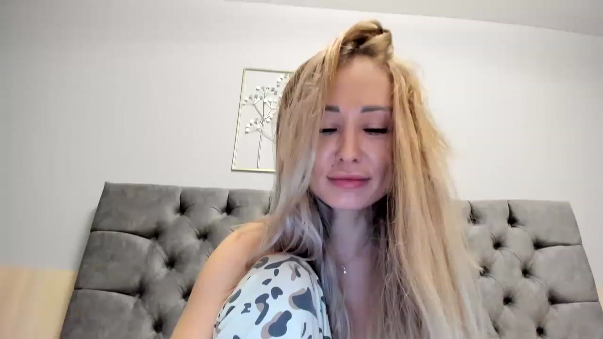 Gallery image thumbnail from AAA_Yas's myfreecams stream on, 01/03/2023, 23:45 image 8 of 20