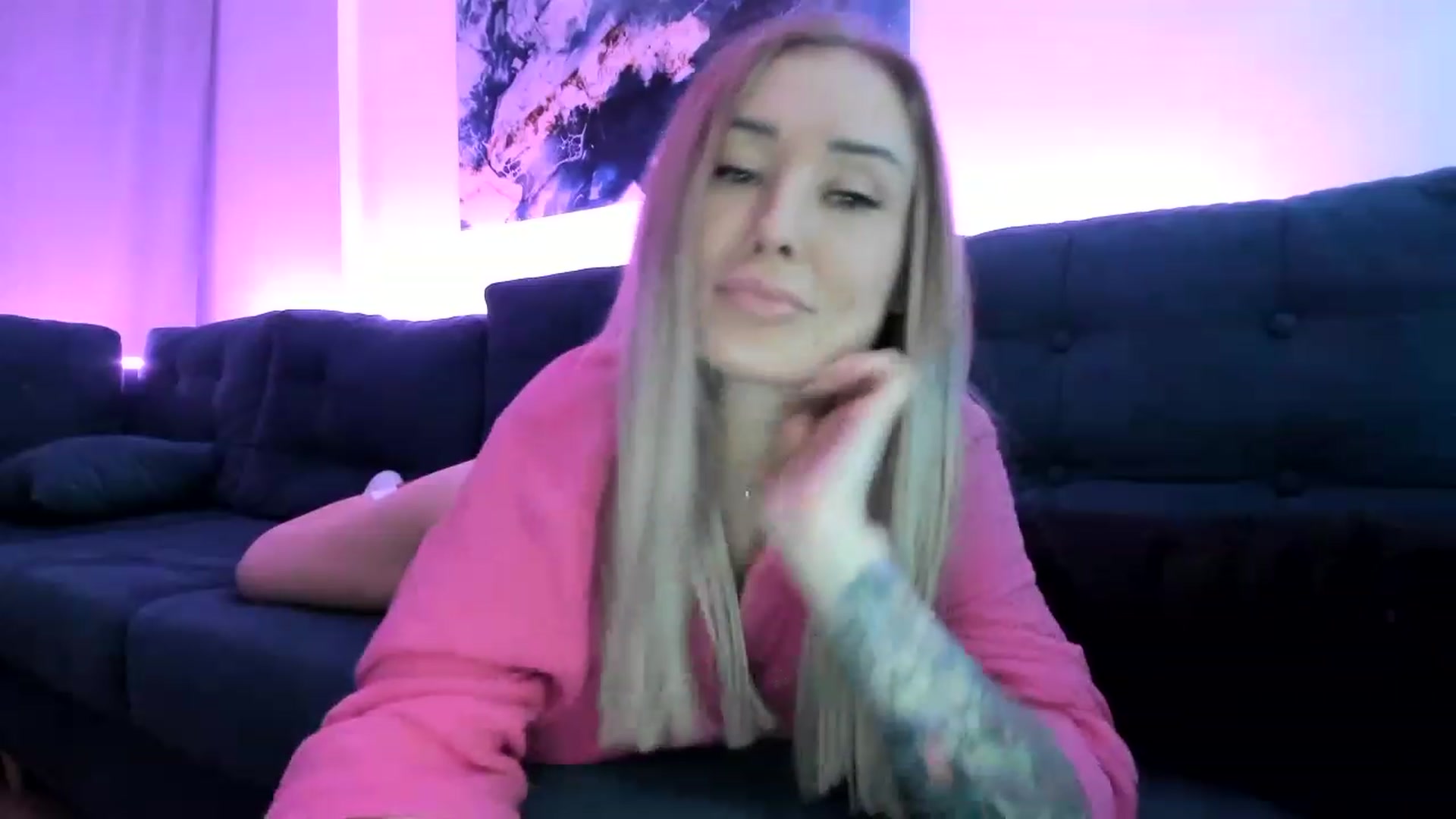 Gallery image thumbnail from AAA_Yas's myfreecams stream on, 01/06/2023, 24:02 image 11 of 20