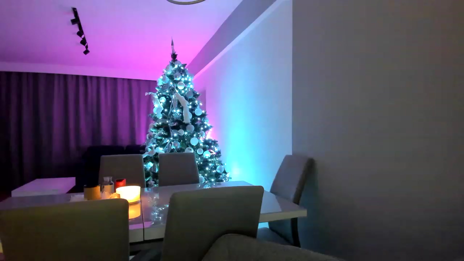 Gallery image thumbnail from AAA_Yas's myfreecams stream on, 01/08/2023, 21:27 image 10 of 20