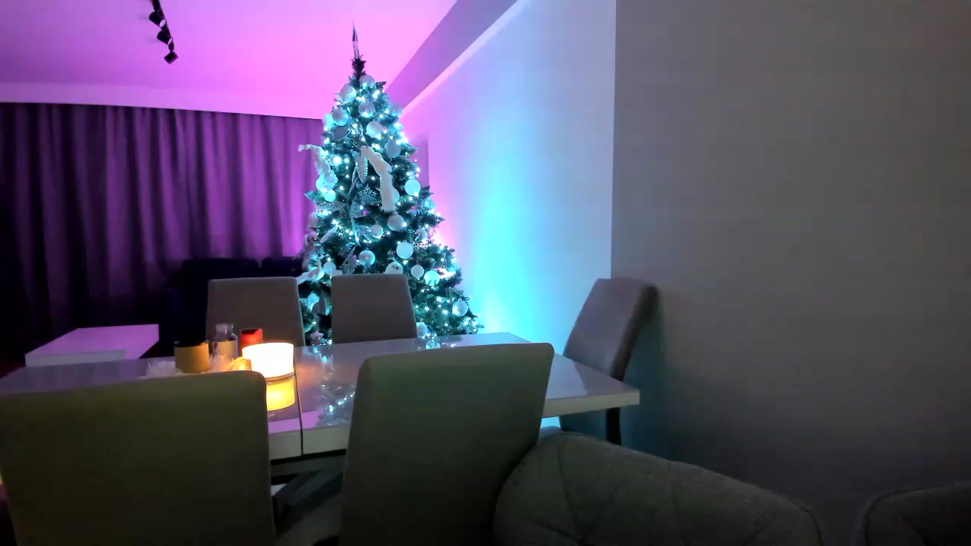 Gallery image thumbnail from AAA_Yas's myfreecams stream on, 01/08/2023, 22:55 image 19 of 20