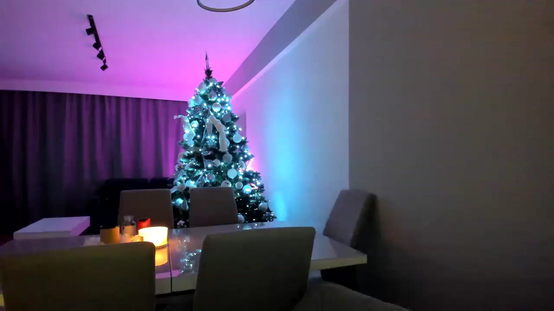 Gallery image thumbnail from AAA_Yas's myfreecams stream on, 01/08/2023, 22:55 image 5 of 20