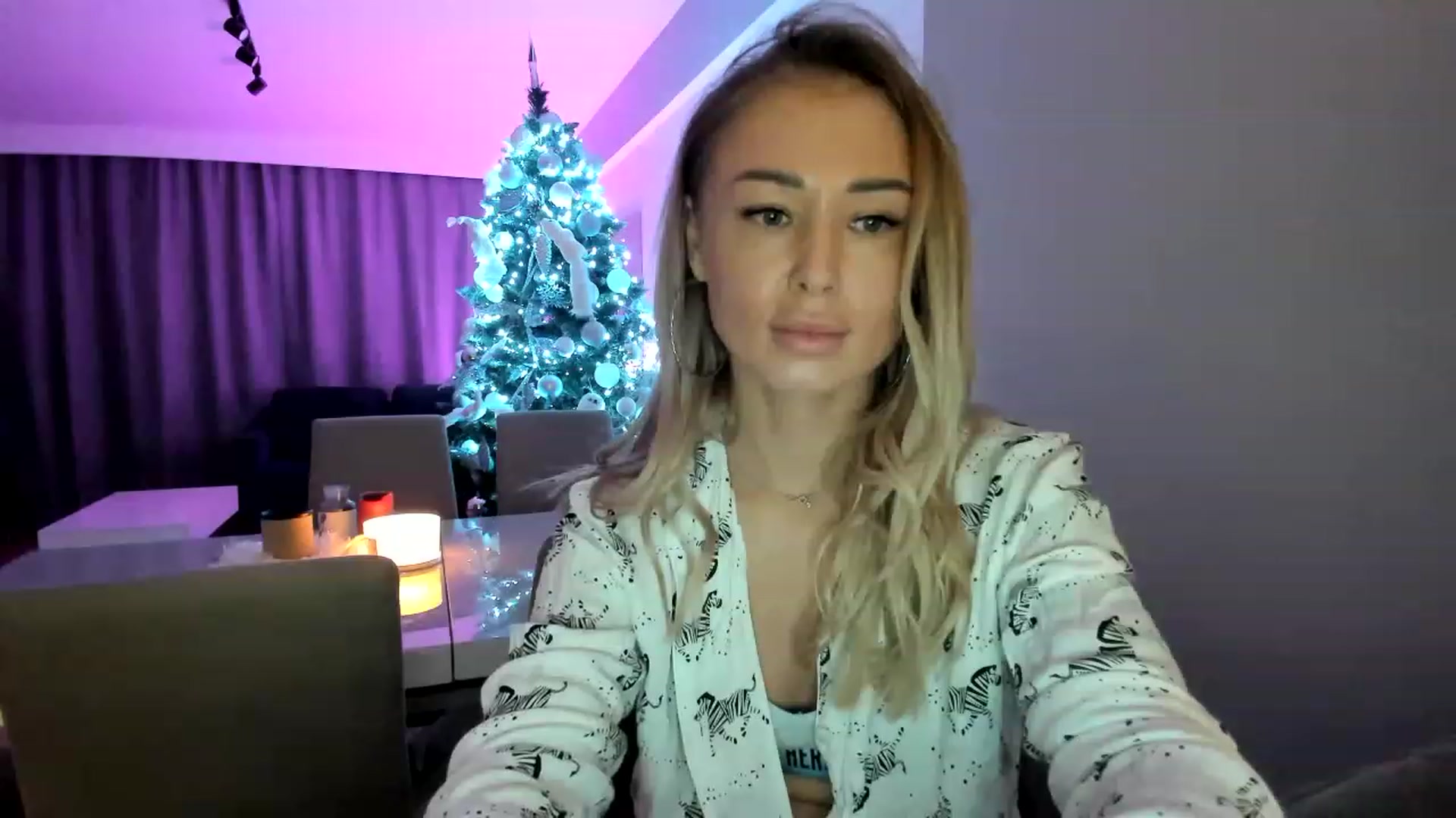 Gallery image thumbnail from AAA_Yas's myfreecams stream on, 01/08/2023, 22:55 image 17 of 20