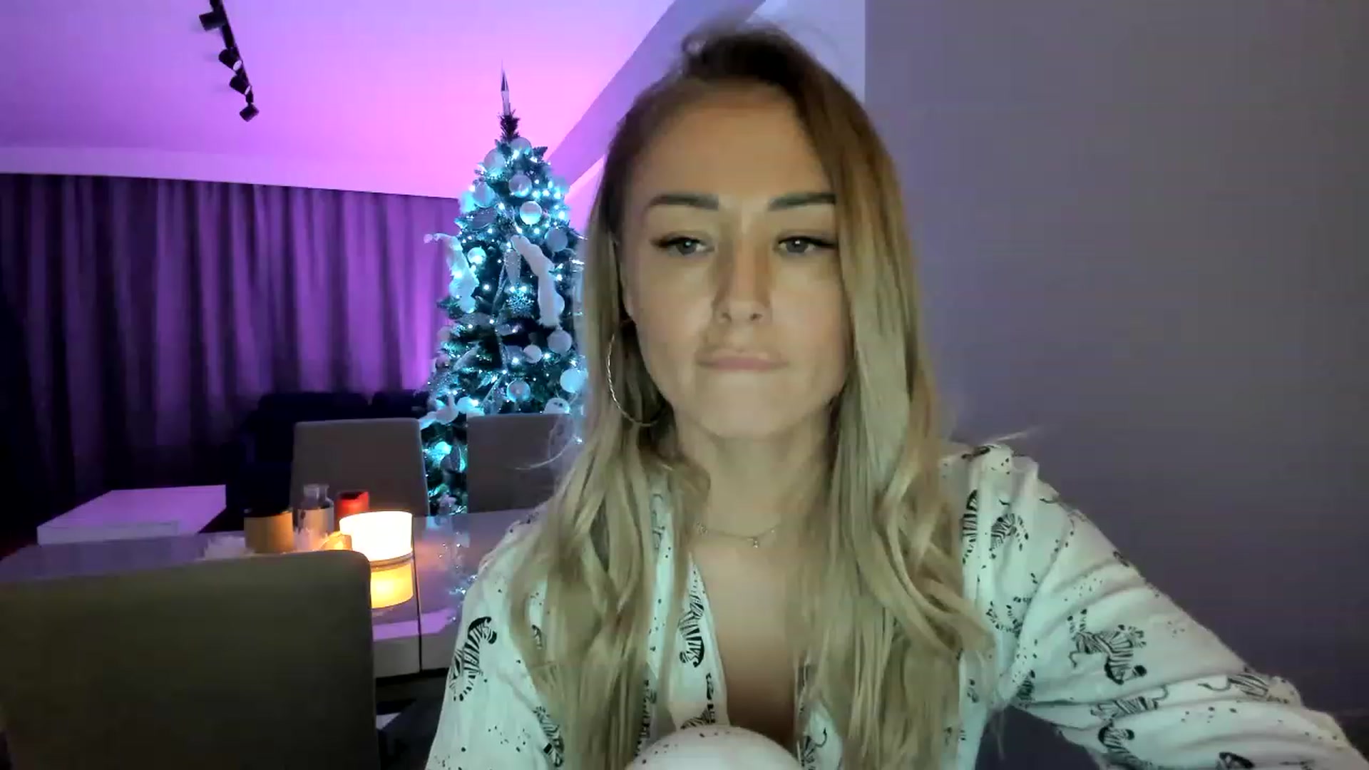 Gallery image thumbnail from AAA_Yas's myfreecams stream on, 01/09/2023, 24:02 image 15 of 20