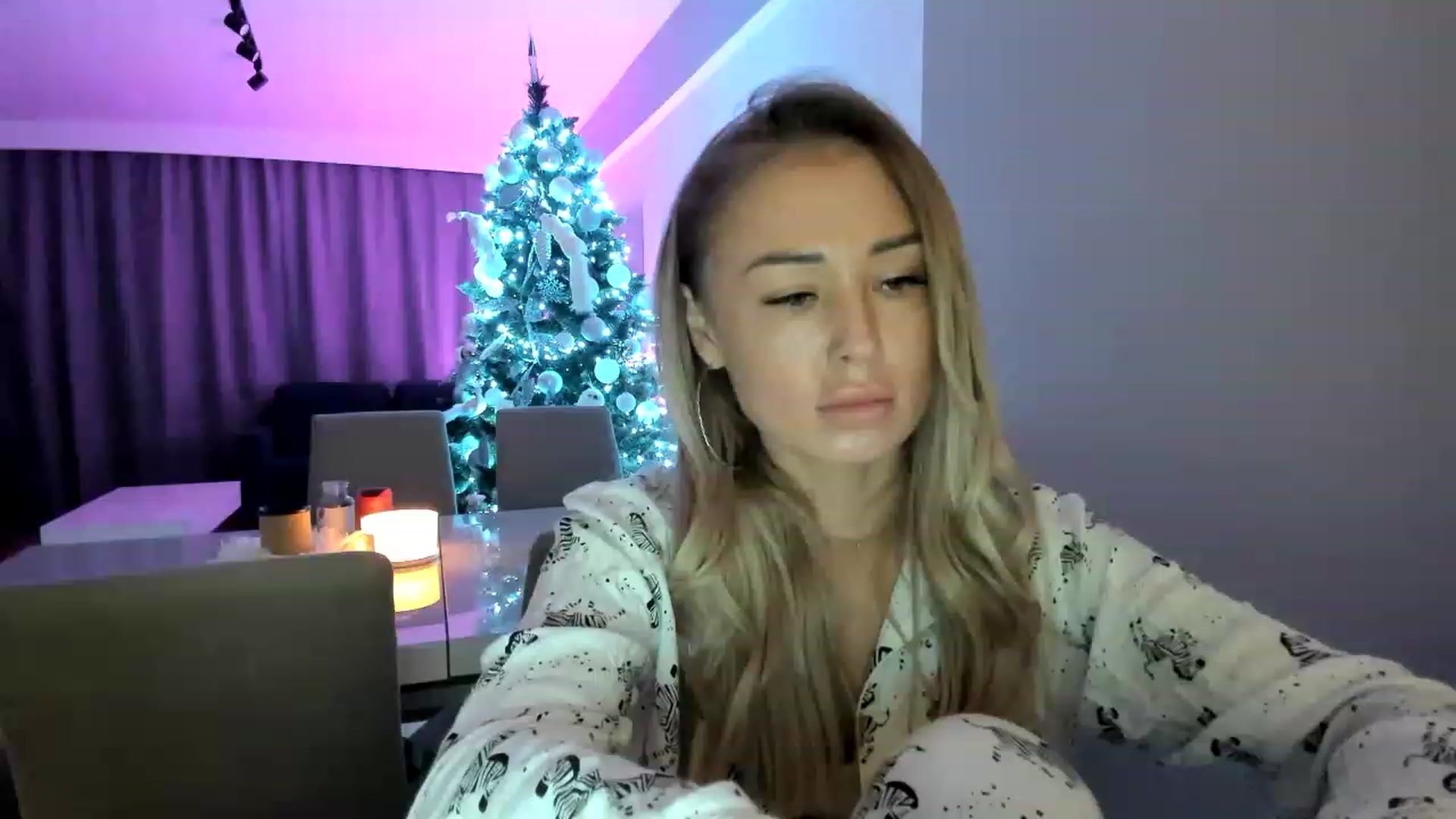 Gallery image thumbnail from AAA_Yas's myfreecams stream on, 01/09/2023, 24:02 image 8 of 20