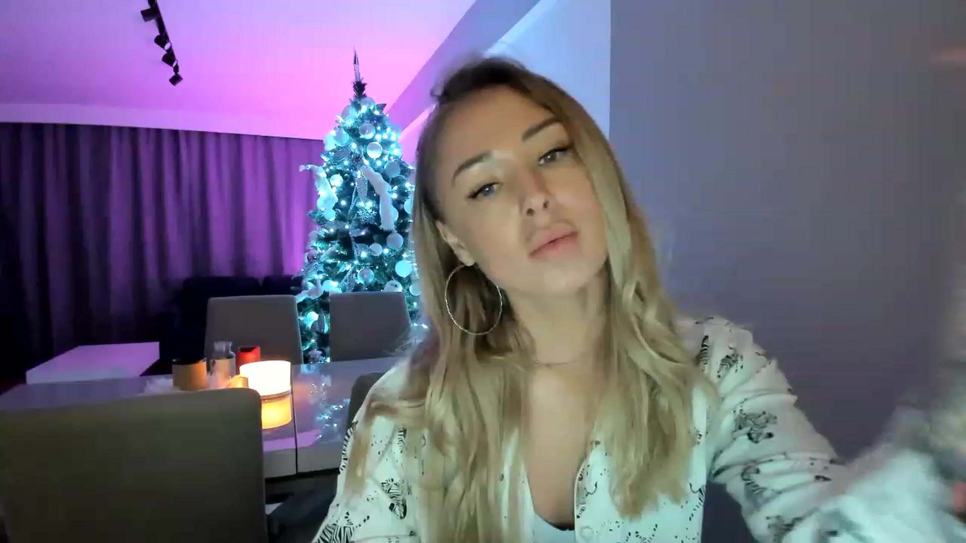 Gallery image thumbnail from AAA_Yas's myfreecams stream on, 01/09/2023, 24:02 image 17 of 20