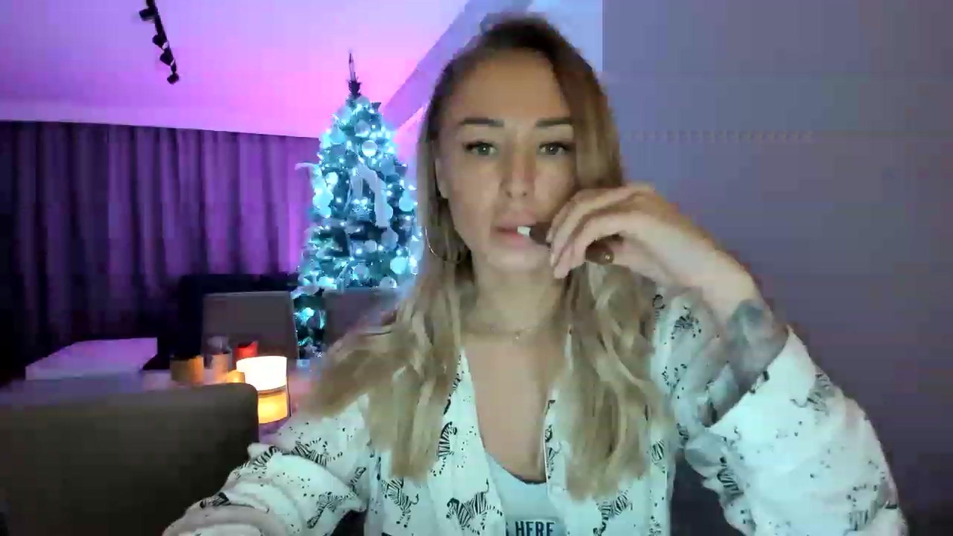 Gallery image thumbnail from AAA_Yas's myfreecams stream on, 01/09/2023, 24:41 image 4 of 20
