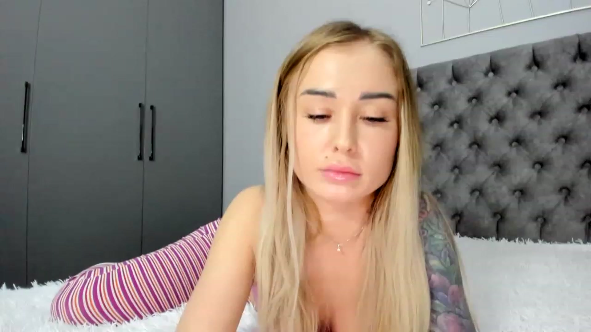 Gallery image thumbnail from AAA_Yas's myfreecams stream on, 01/12/2023, 21:23 image 5 of 20