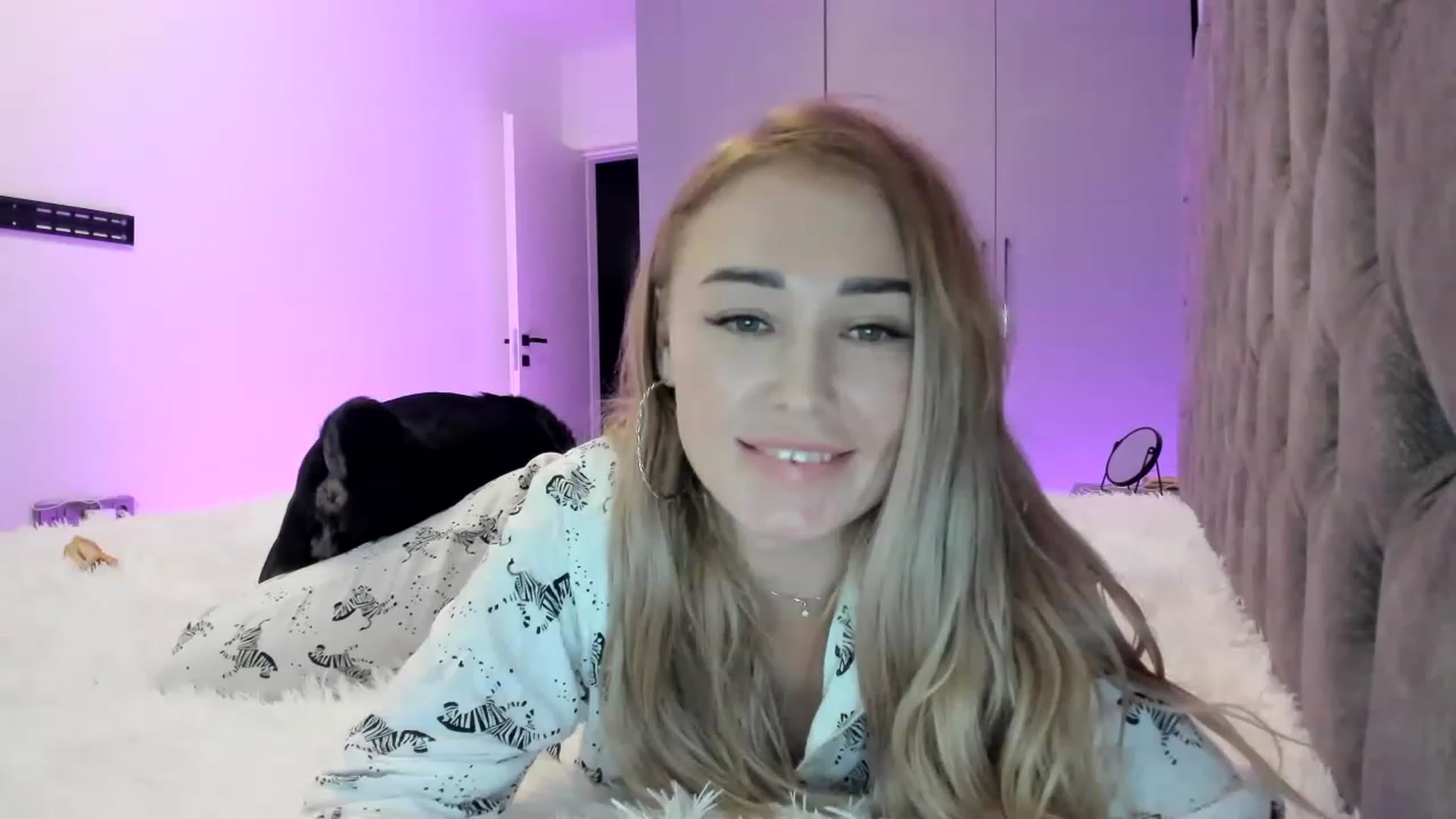Gallery image thumbnail from AAA_Yas's myfreecams stream on, 01/19/2023, 24:03 image 7 of 20