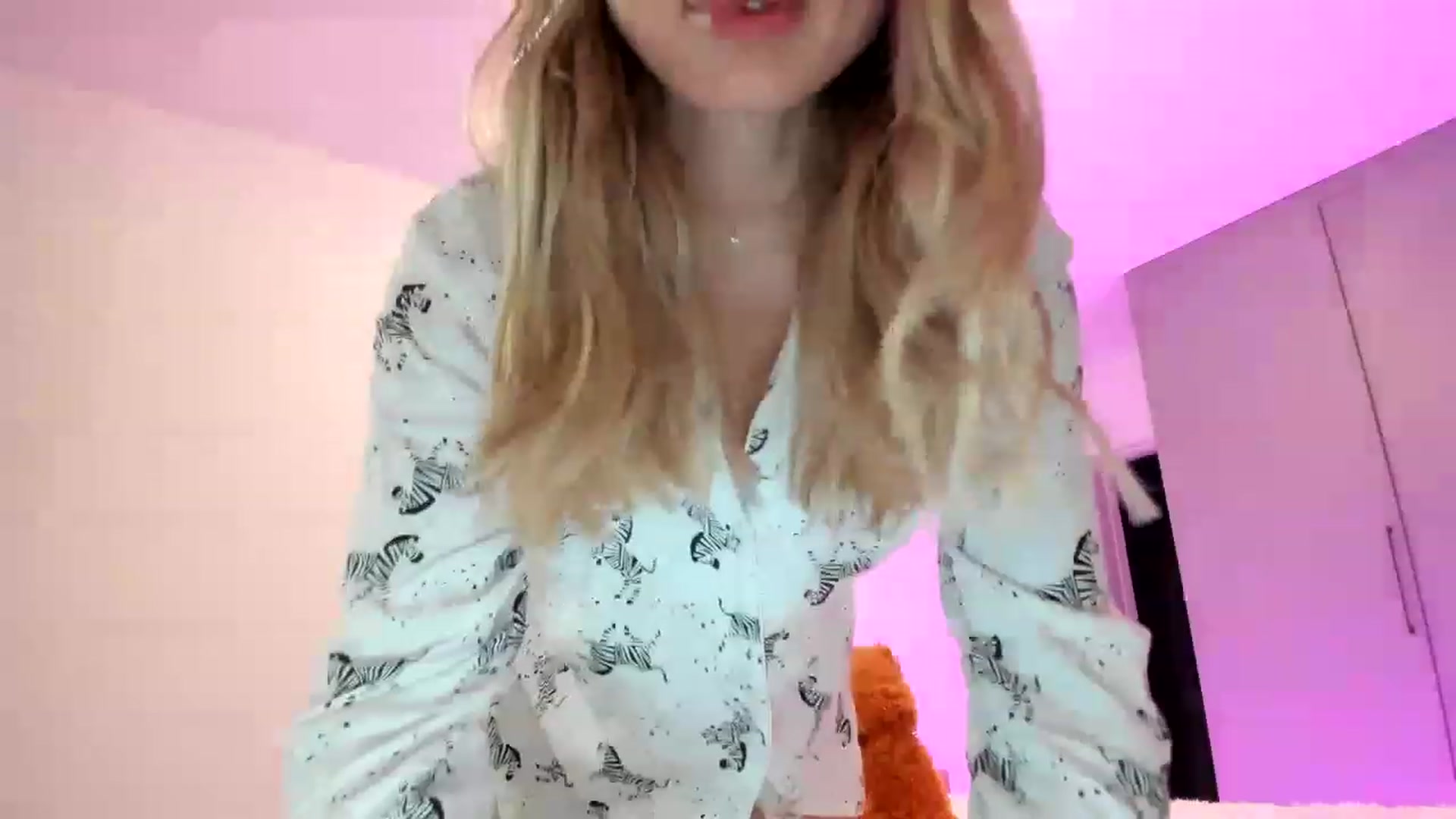 Gallery image thumbnail from AAA_Yas's myfreecams stream on, 01/19/2023, 24:03 image 4 of 20