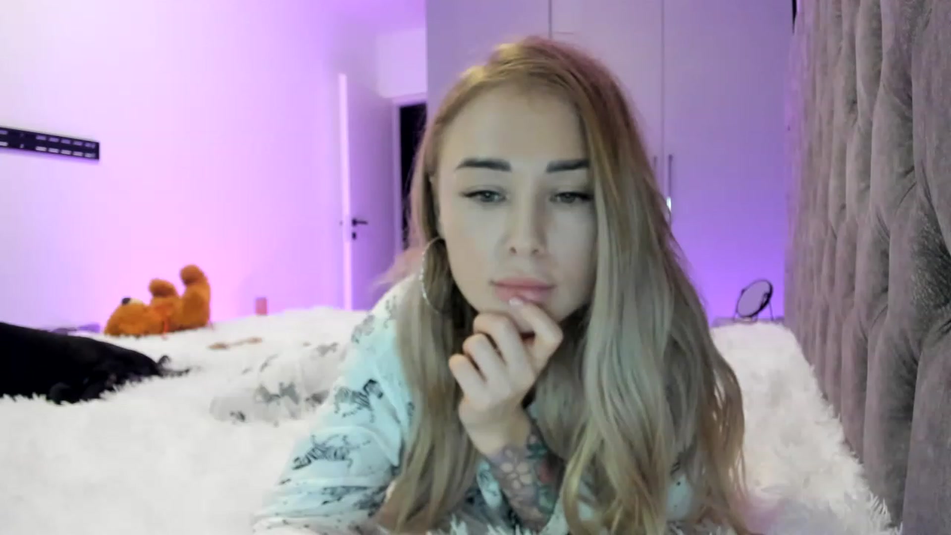 Gallery image thumbnail from AAA_Yas's myfreecams stream on, 01/19/2023, 24:03 image 12 of 20