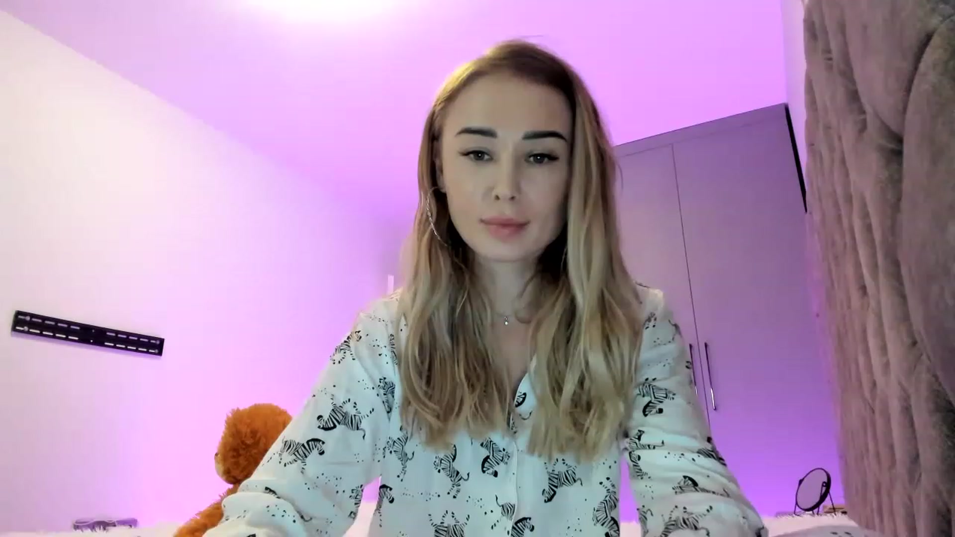 Gallery image thumbnail from AAA_Yas's myfreecams stream on, 01/19/2023, 24:03 image 5 of 20