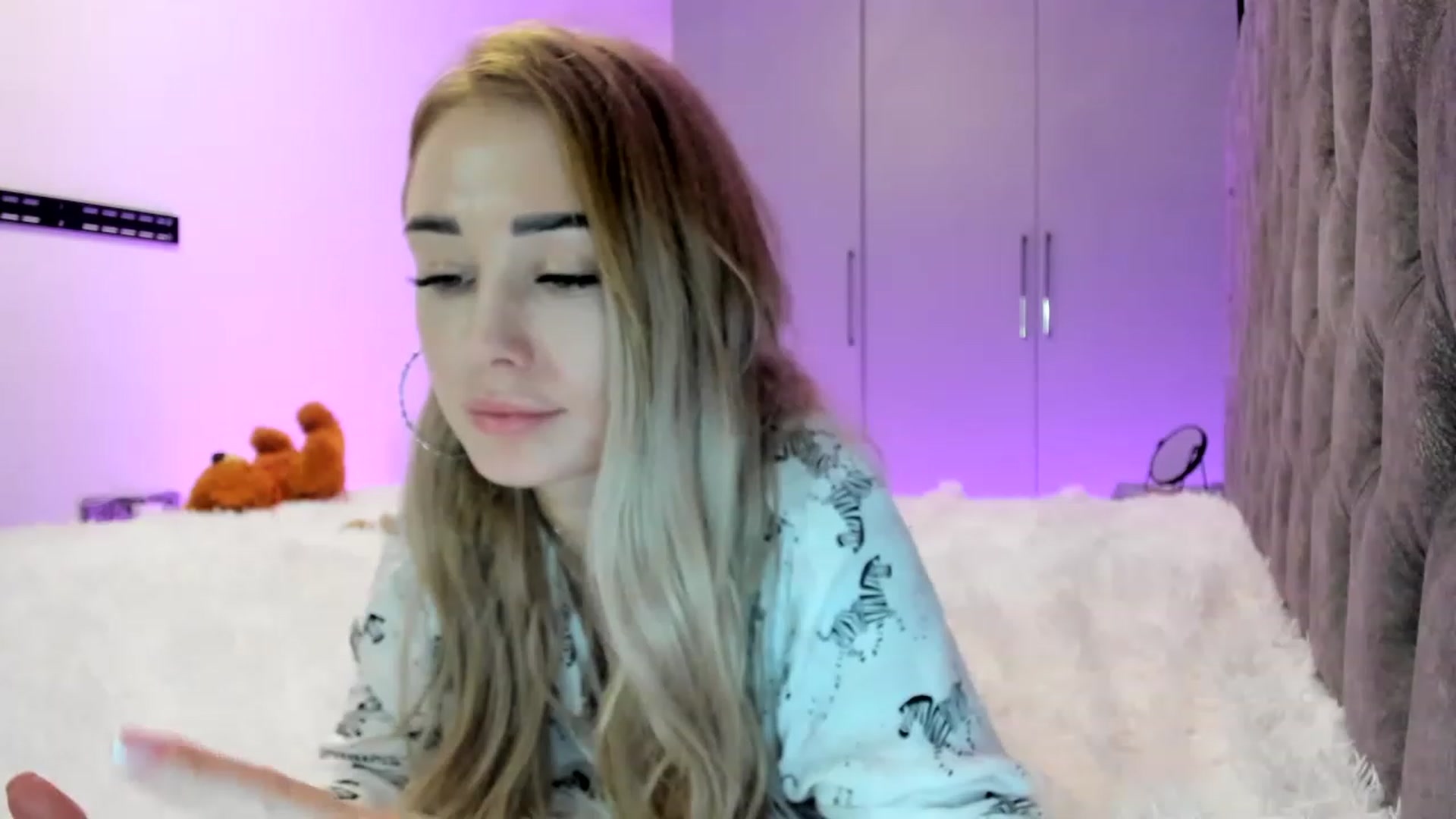 Gallery image thumbnail from AAA_Yas's myfreecams stream on, 01/19/2023, 24:03 image 14 of 20