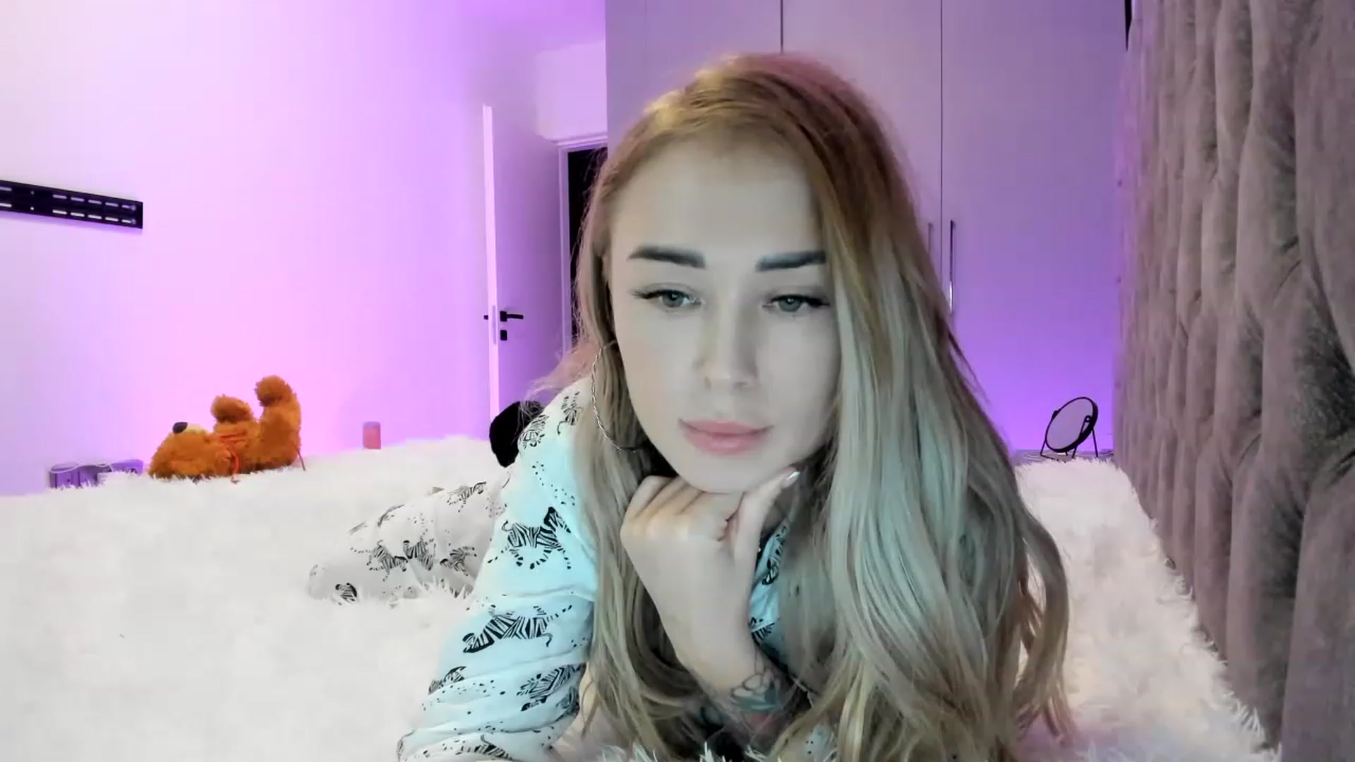 Gallery image thumbnail from AAA_Yas's myfreecams stream on, 01/19/2023, 24:03 image 11 of 20