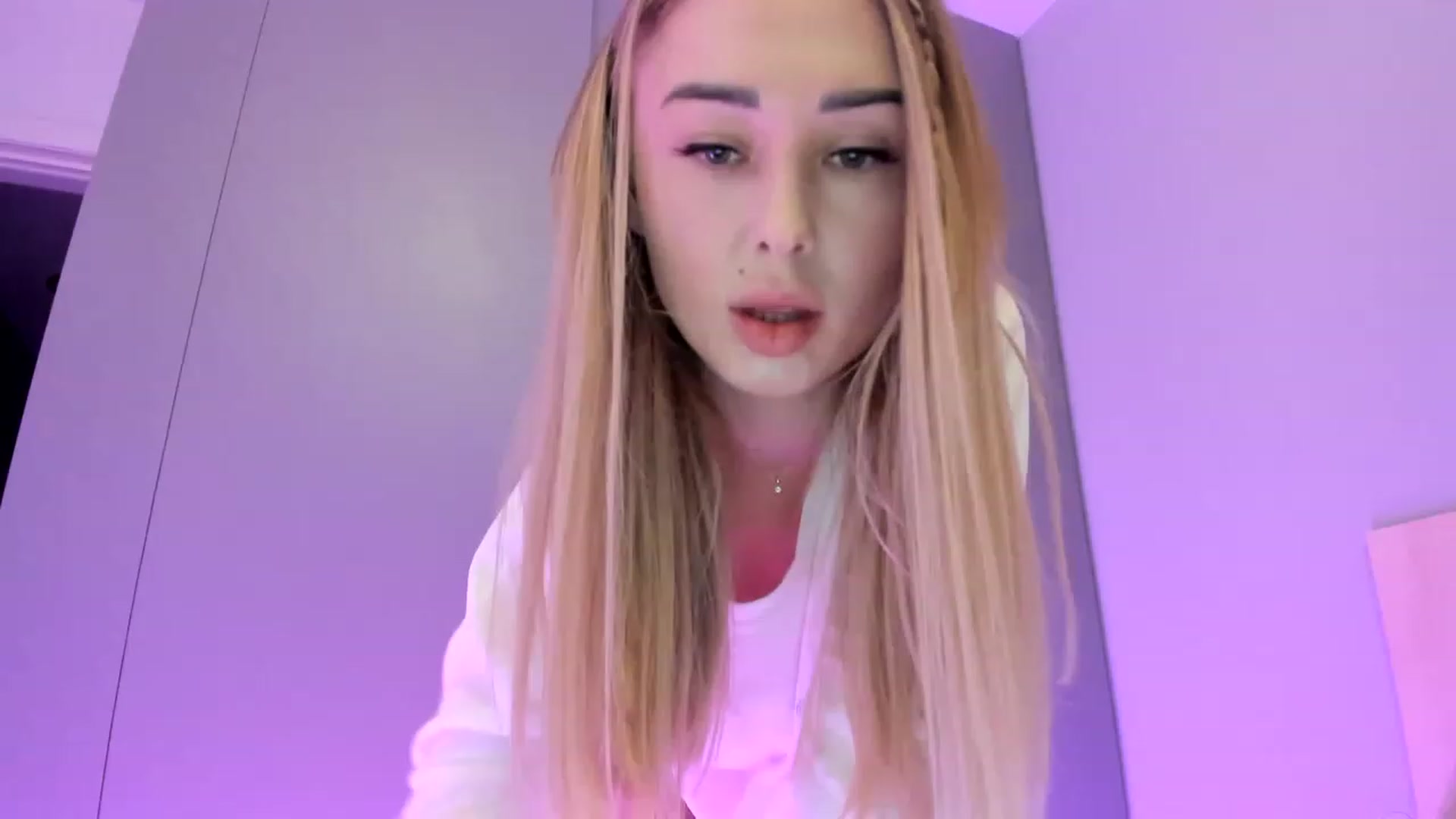 Gallery image thumbnail from AAA_Yas's myfreecams stream on, 01/20/2023, 21:12 image 16 of 20