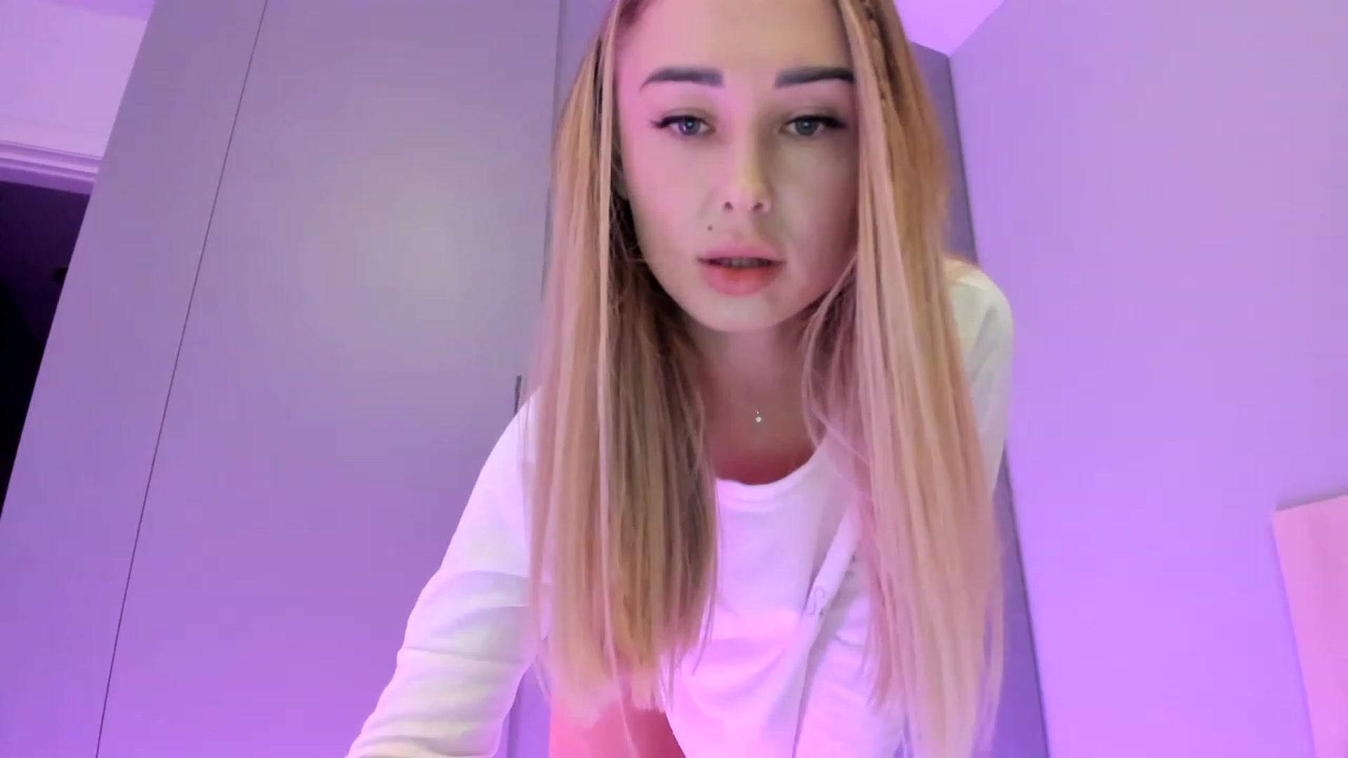 Gallery image thumbnail from AAA_Yas's myfreecams stream on, 01/20/2023, 21:12 image 14 of 20