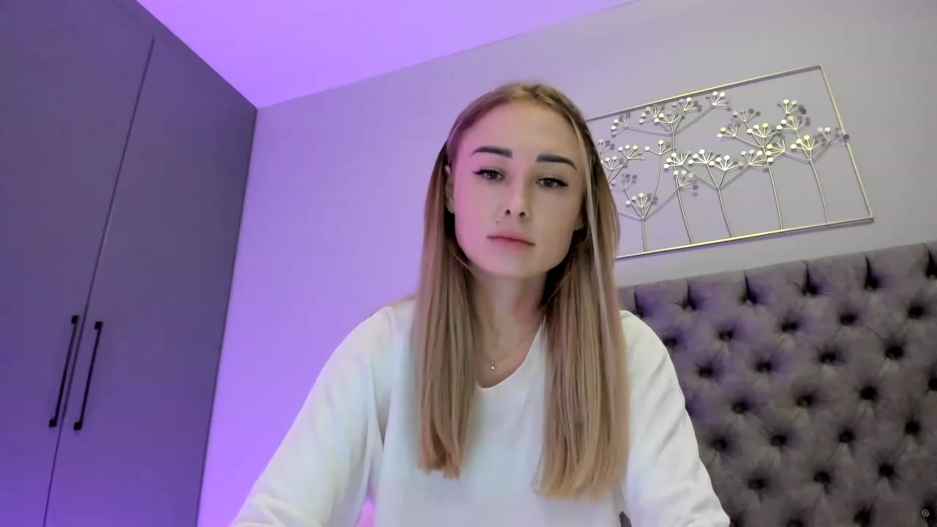 Gallery image thumbnail from AAA_Yas's myfreecams stream on, 01/20/2023, 22:20 image 4 of 20