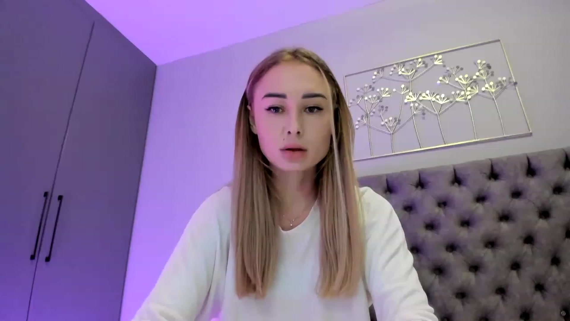 Gallery image thumbnail from AAA_Yas's myfreecams stream on, 01/20/2023, 22:20 image 3 of 20