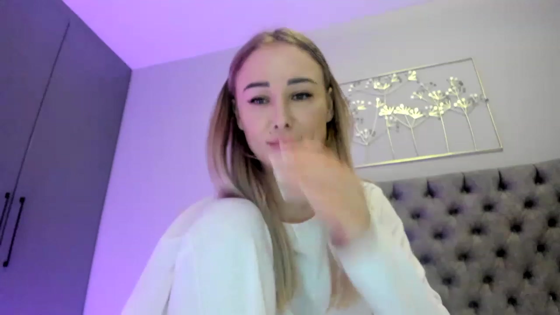Gallery image thumbnail from AAA_Yas's myfreecams stream on, 01/20/2023, 22:20 image 14 of 20