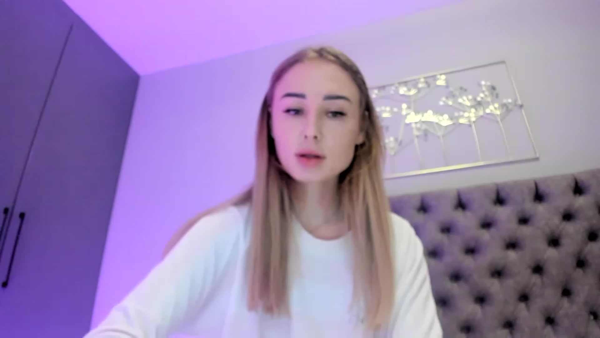 Gallery image thumbnail from AAA_Yas's myfreecams stream on, 01/20/2023, 22:20 image 10 of 20