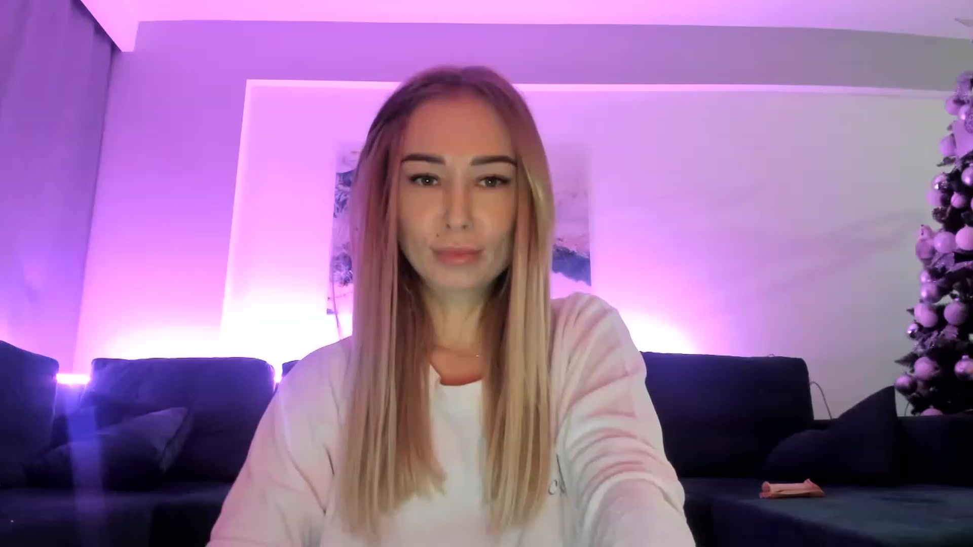 Gallery image thumbnail from AAA_Yas's myfreecams stream on, 01/28/2023, 22:17 image 5 of 20