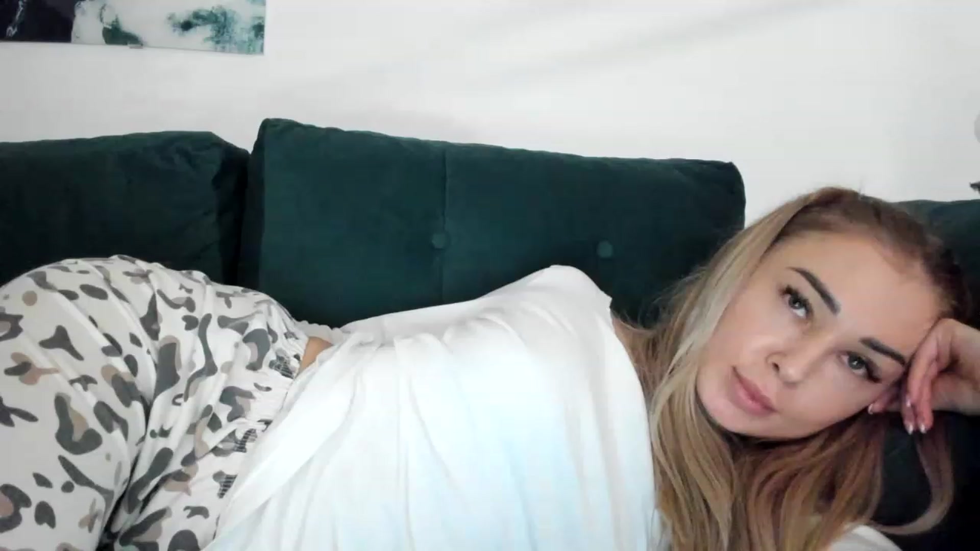 Gallery image thumbnail from AAA_Yas's myfreecams stream on, 01/30/2023, 20:23 image 15 of 20