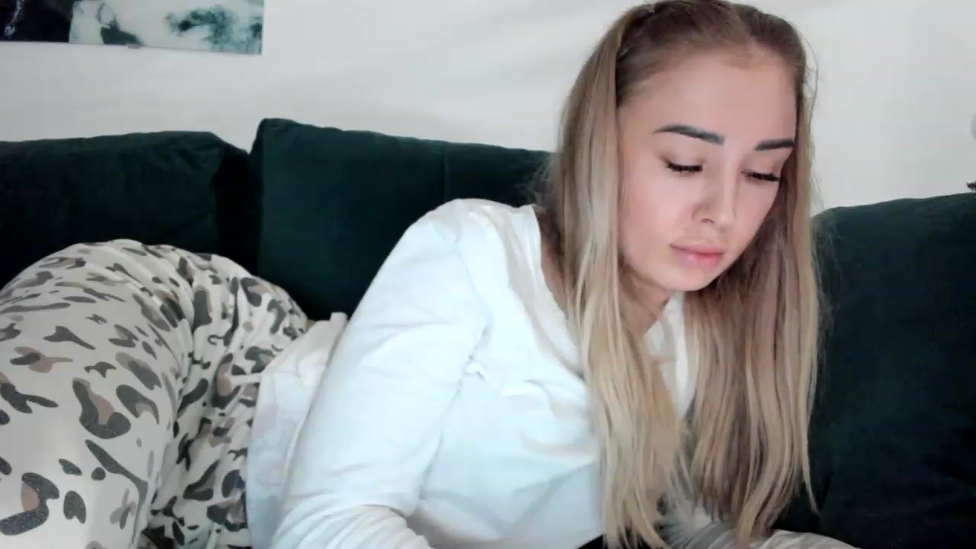 Gallery image thumbnail from AAA_Yas's myfreecams stream on, 01/30/2023, 20:23 image 20 of 20