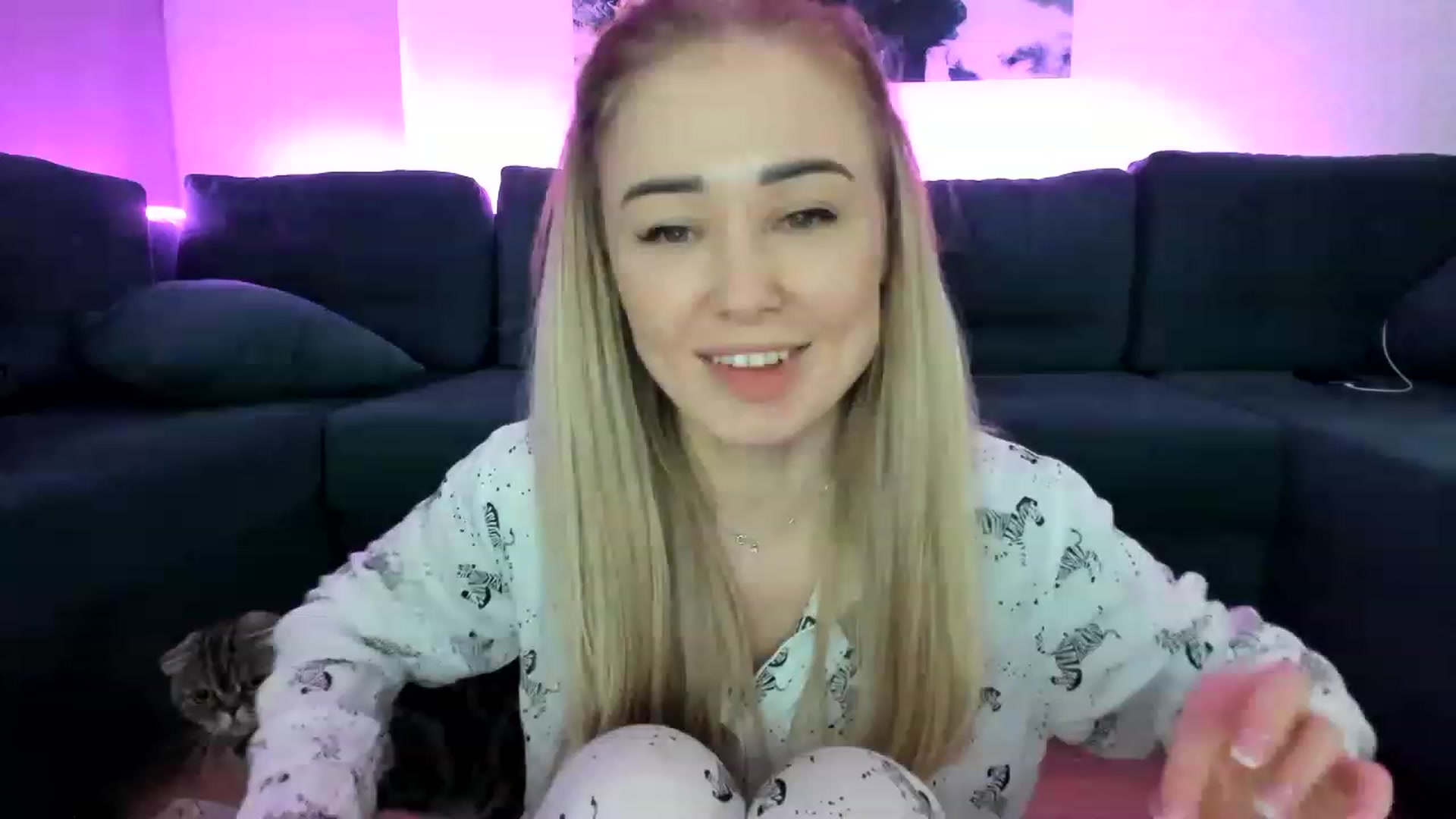 Gallery image thumbnail from AAA_Yas's myfreecams stream on, 02/05/2023, 01:03 image 12 of 20