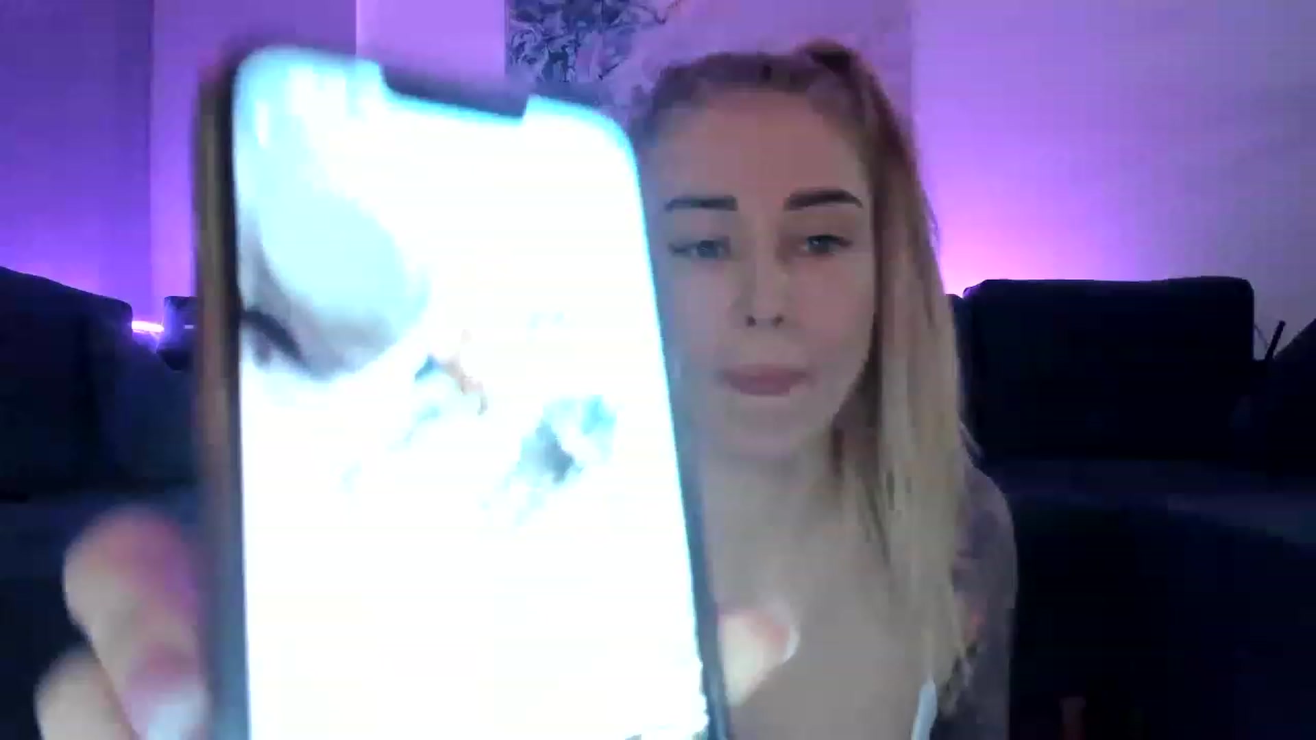 Gallery image thumbnail from AAA_Yas's myfreecams stream on, 02/09/2023, 23:05 image 14 of 20