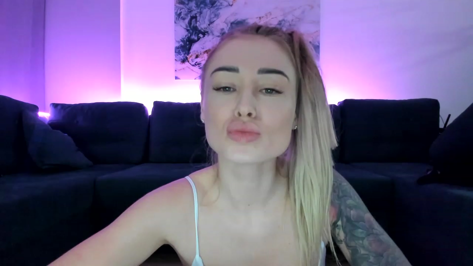 Gallery image thumbnail from AAA_Yas's myfreecams stream on, 02/10/2023, 24:17 image 1 of 20