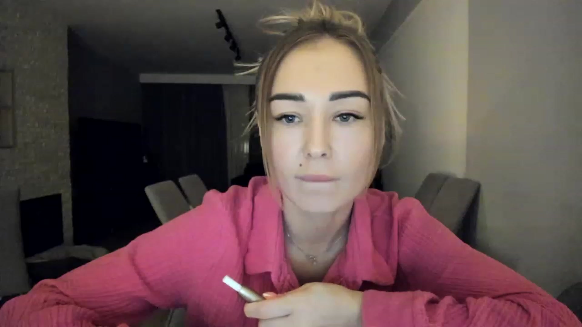 Gallery image thumbnail from AAA_Yas's myfreecams stream on, 03/01/2023, 22:31 image 9 of 20
