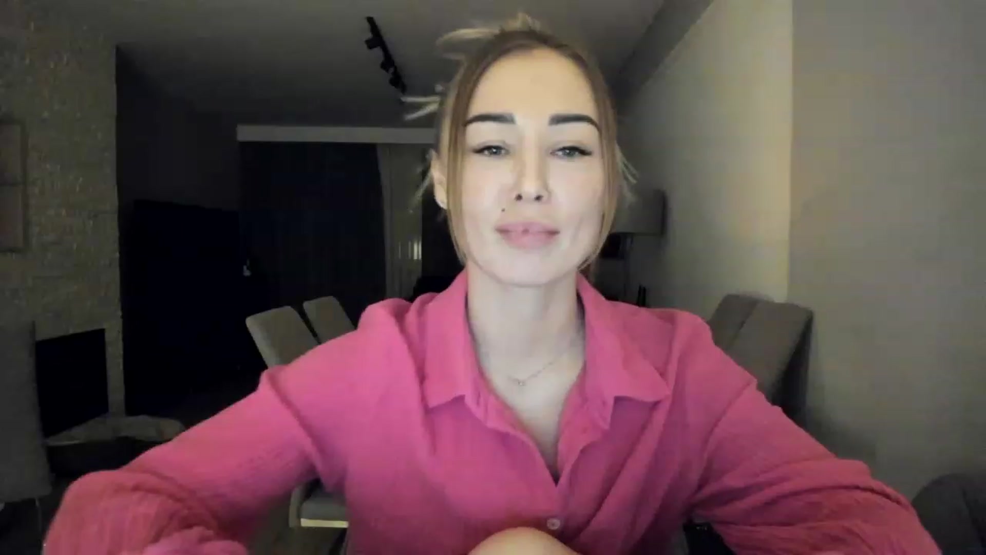 Gallery image thumbnail from AAA_Yas's myfreecams stream on, 03/01/2023, 22:31 image 10 of 20