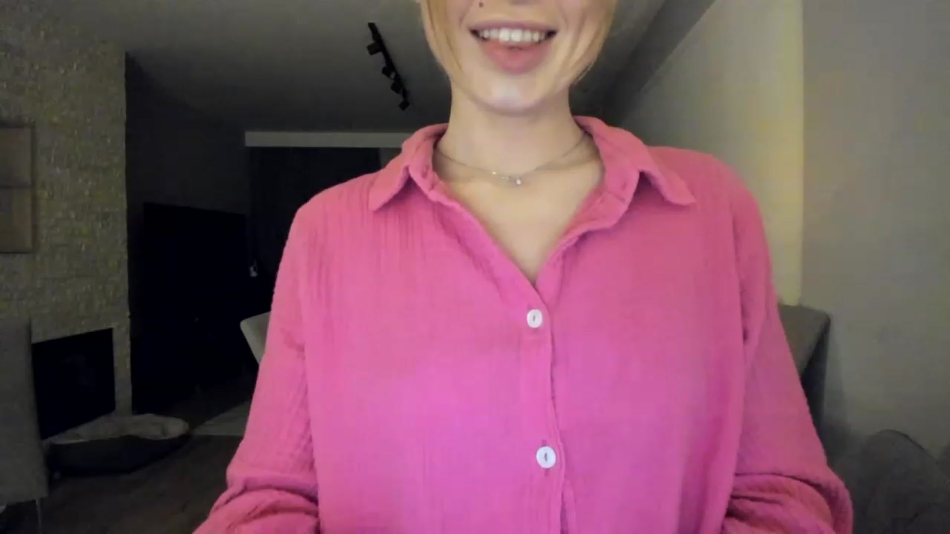 Gallery image thumbnail from AAA_Yas's myfreecams stream on, 03/01/2023, 22:31 image 17 of 20