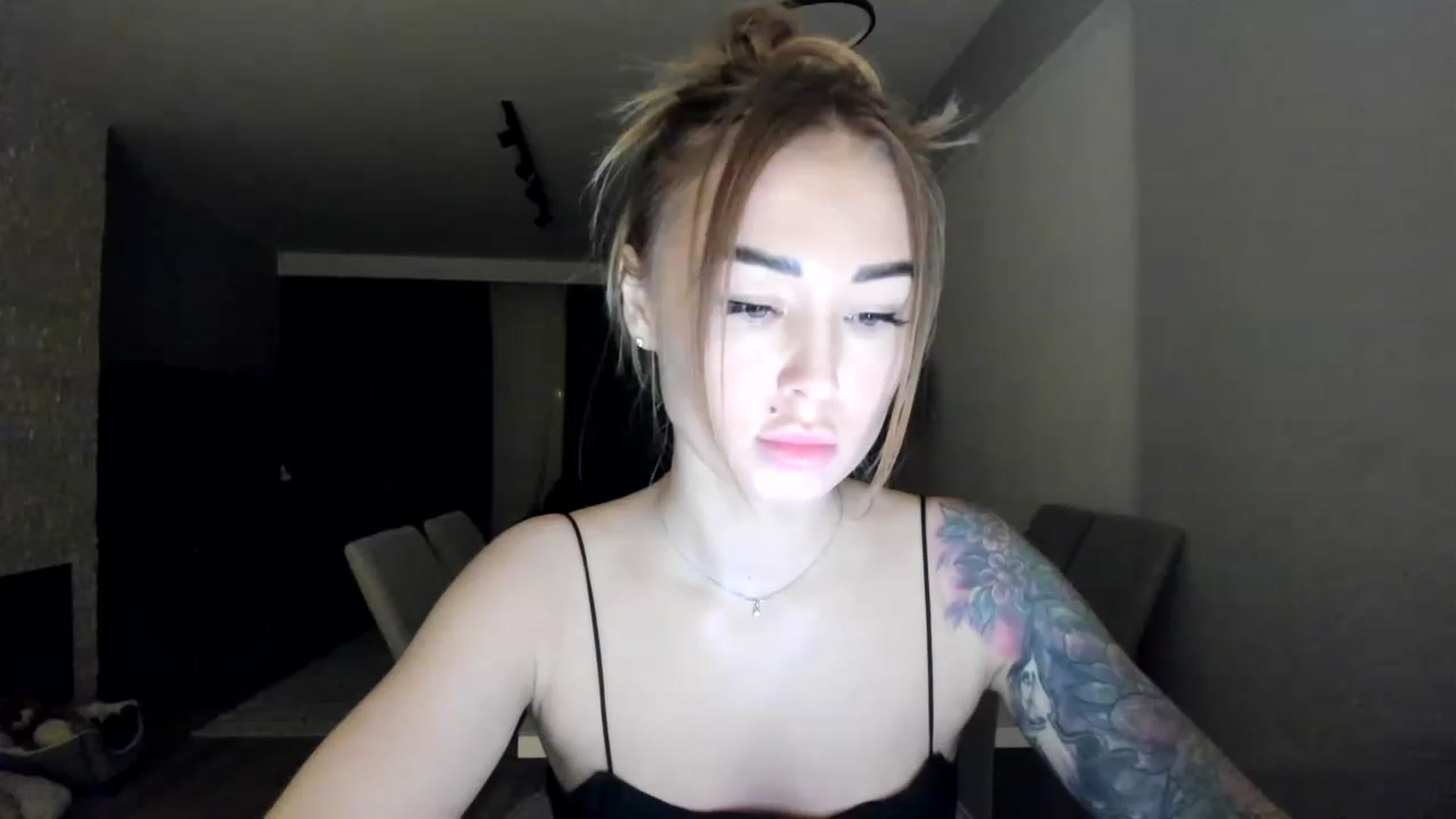 Gallery image thumbnail from AAA_Yas's myfreecams stream on, 03/02/2023, 19:51 image 14 of 20