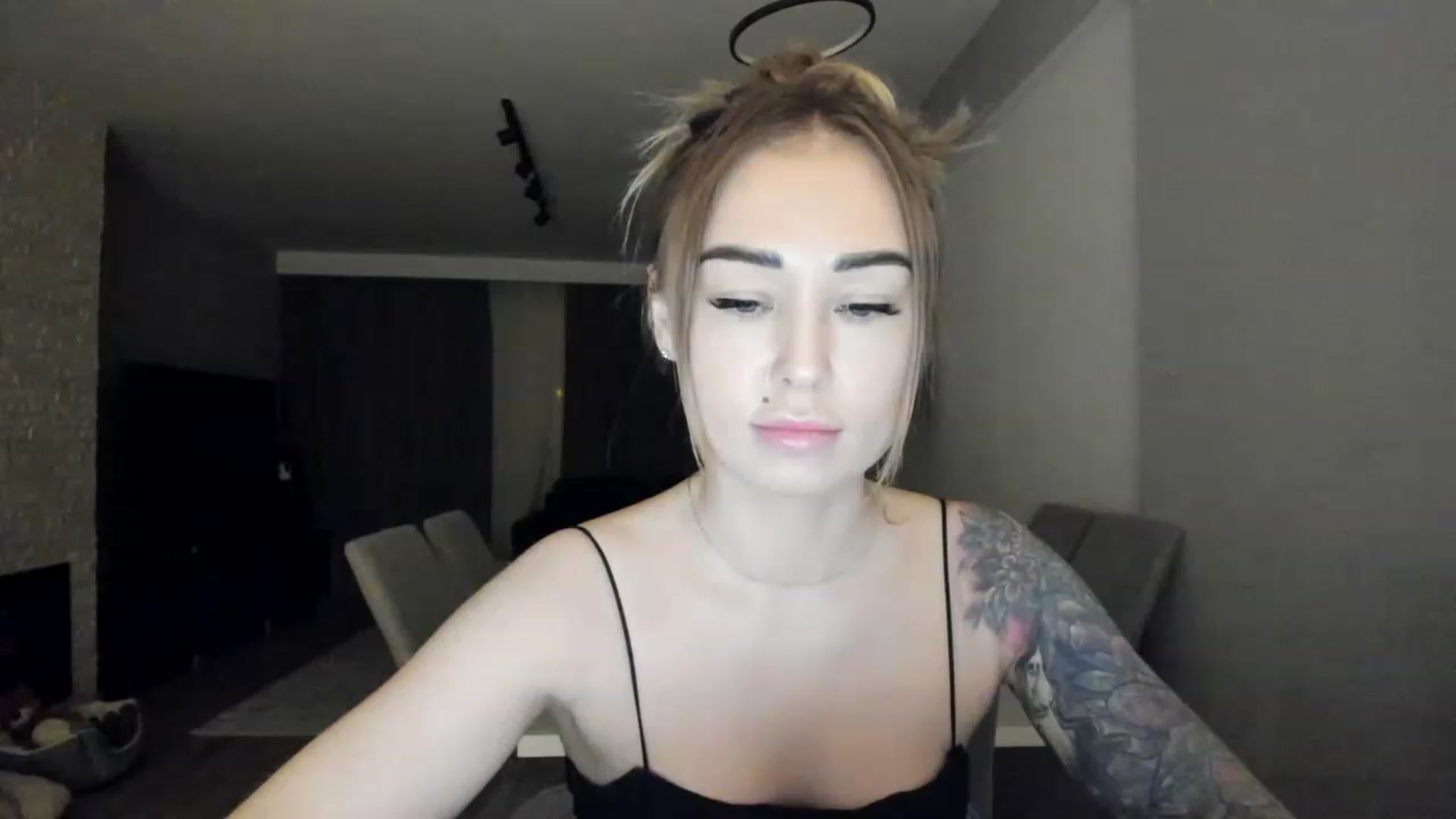 Gallery image thumbnail from AAA_Yas's myfreecams stream on, 03/02/2023, 19:51 image 4 of 20