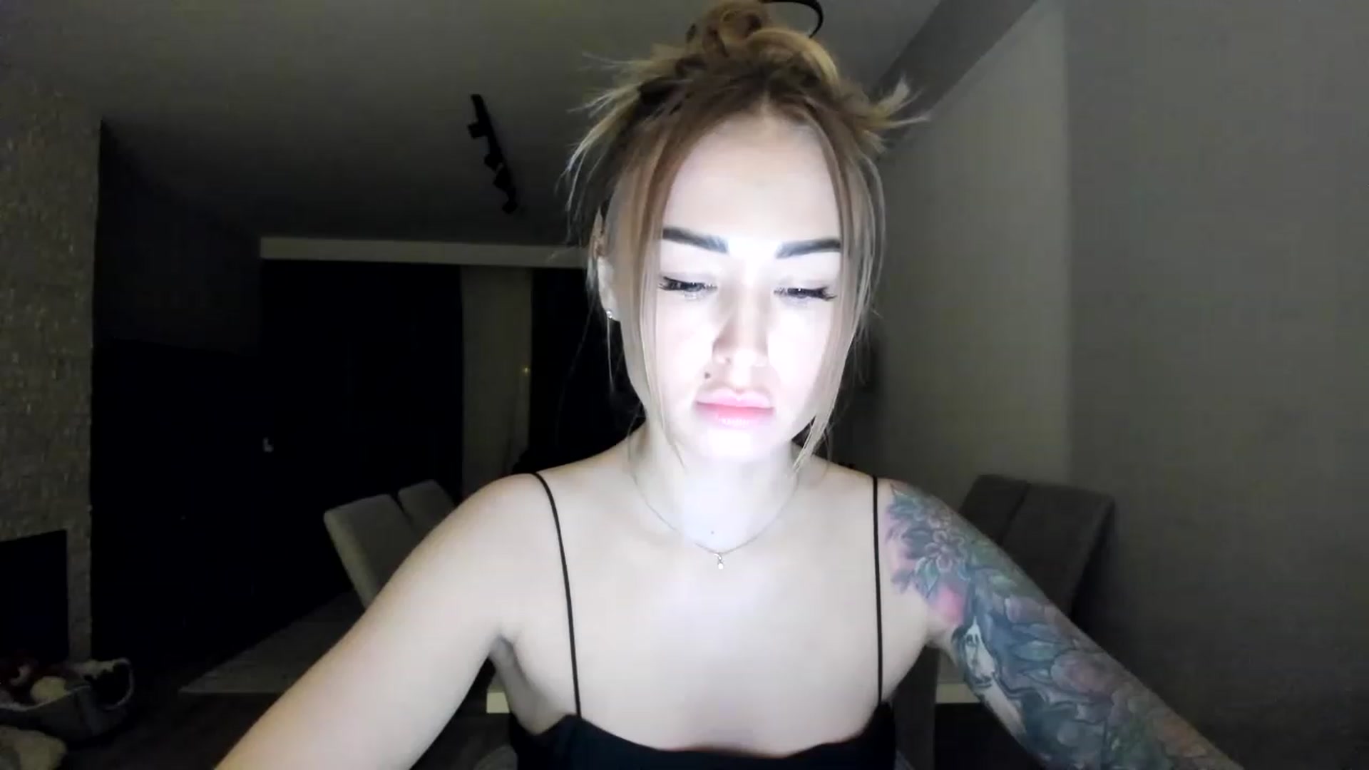 Gallery image thumbnail from AAA_Yas's myfreecams stream on, 03/02/2023, 19:51 image 17 of 20
