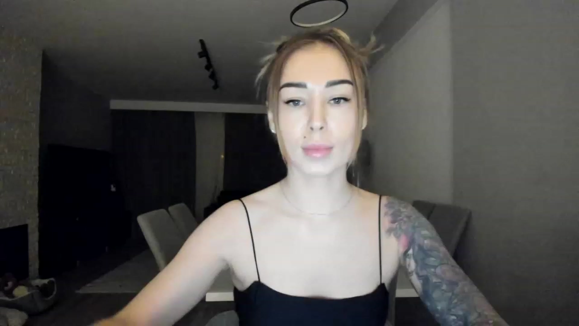 Gallery image thumbnail from AAA_Yas's myfreecams stream on, 03/02/2023, 19:51 image 6 of 20