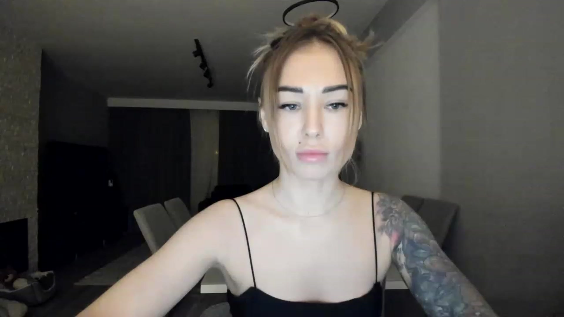 Gallery image thumbnail from AAA_Yas's myfreecams stream on, 03/02/2023, 19:51 image 9 of 20