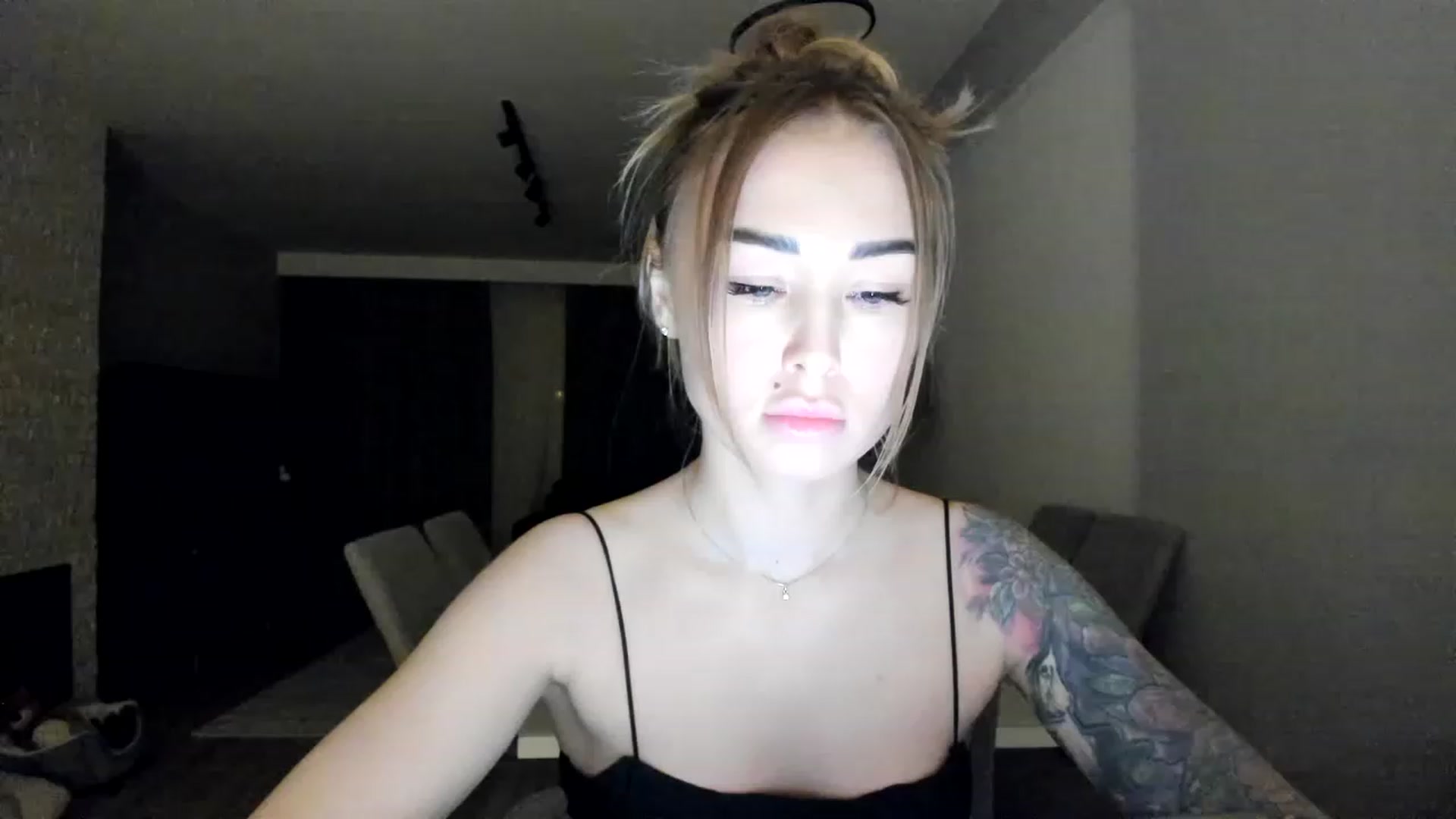 Gallery image thumbnail from AAA_Yas's myfreecams stream on, 03/02/2023, 19:51 image 16 of 20