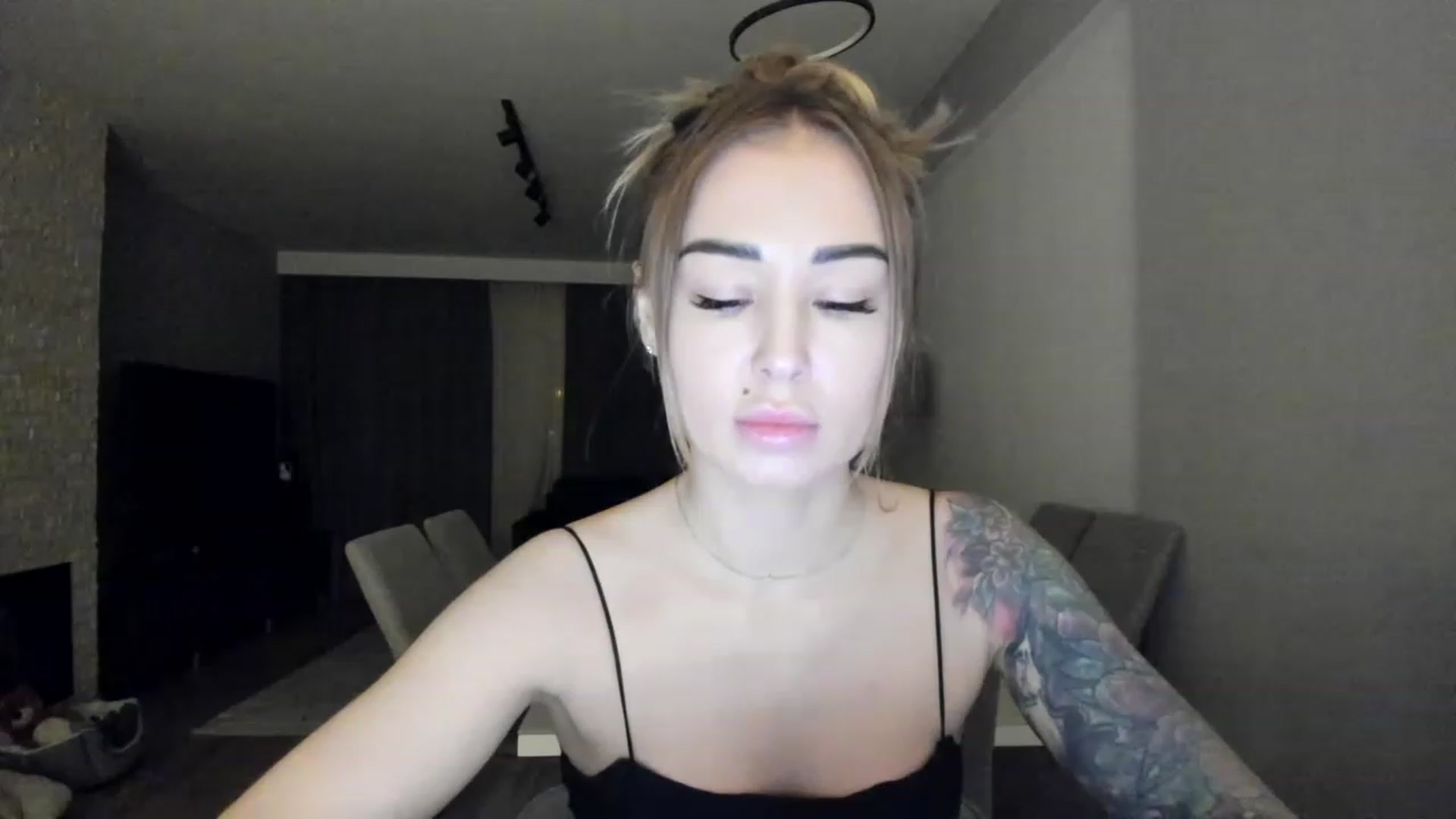 Gallery image thumbnail from AAA_Yas's myfreecams stream on, 03/02/2023, 19:51 image 1 of 20