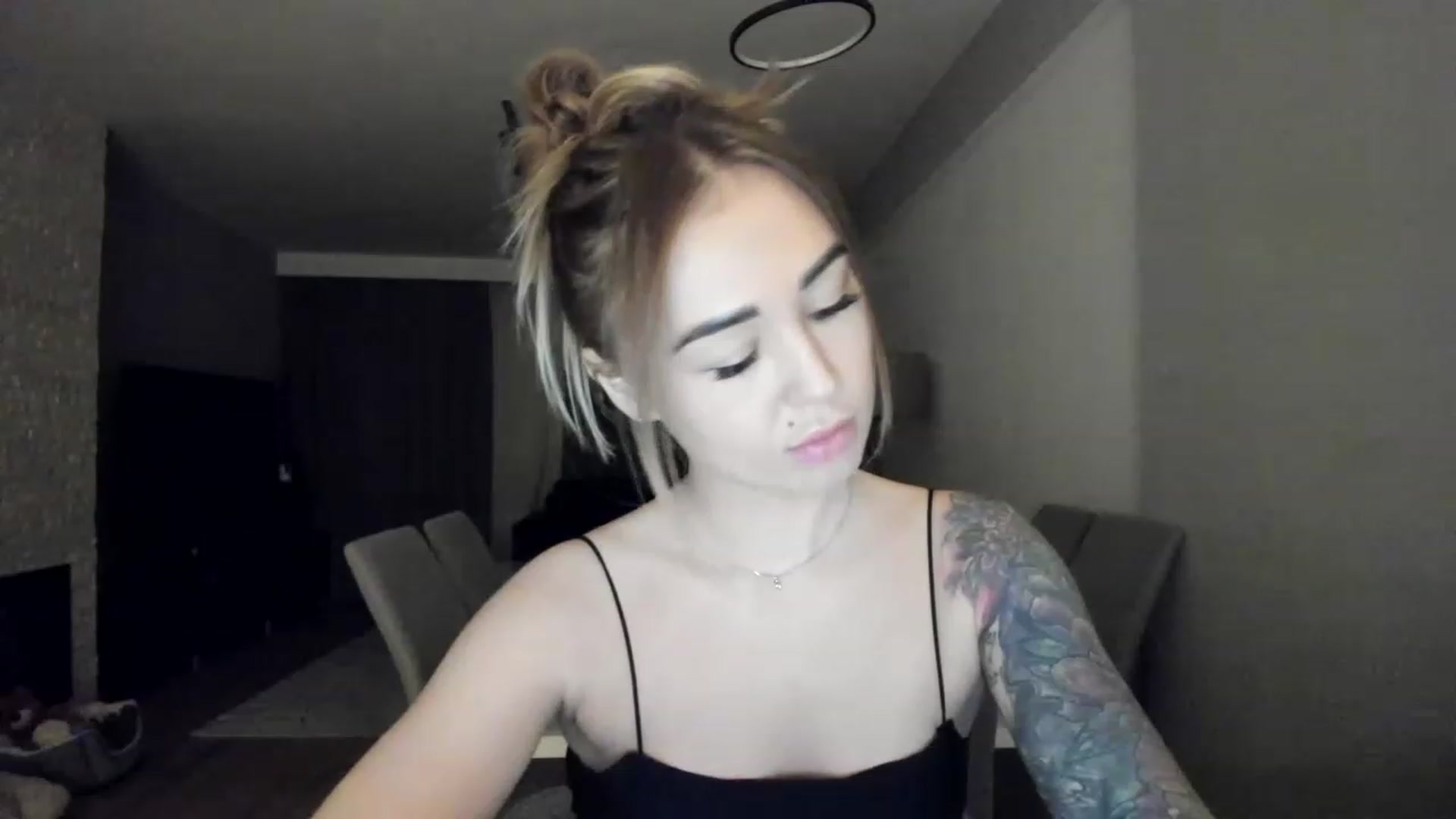 Gallery image thumbnail from AAA_Yas's myfreecams stream on, 03/02/2023, 20:07 image 16 of 20