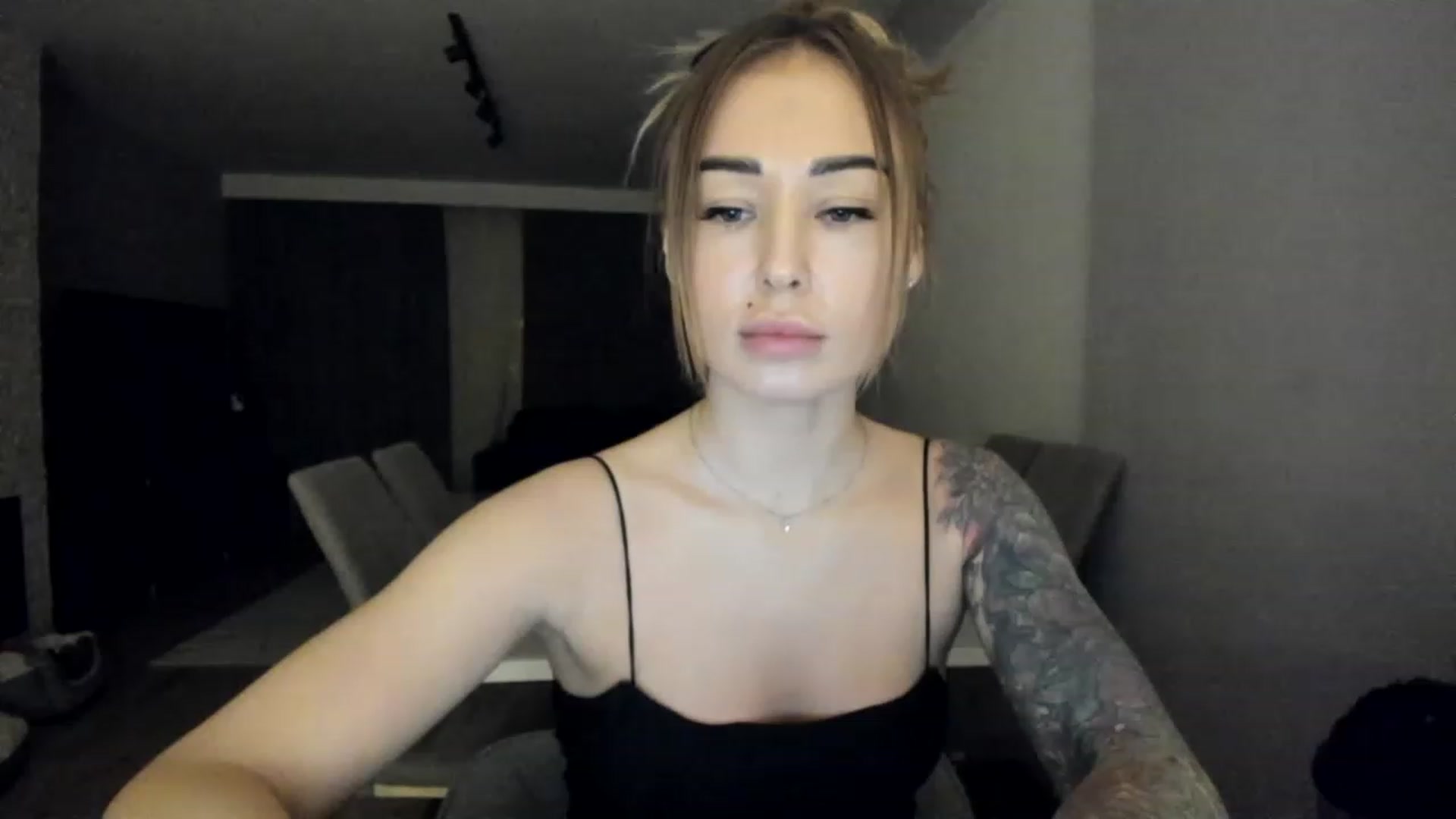 Gallery image thumbnail from AAA_Yas's myfreecams stream on, 03/02/2023, 21:40 image 9 of 20