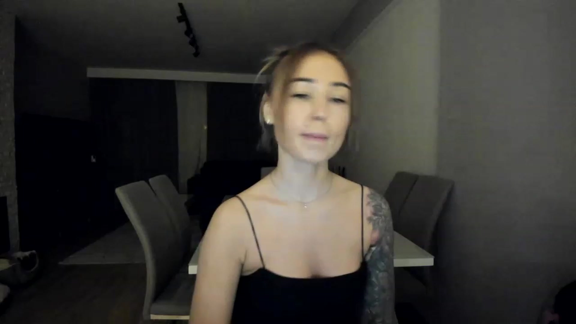 Gallery image thumbnail from AAA_Yas's myfreecams stream on, 03/02/2023, 21:40 image 6 of 20