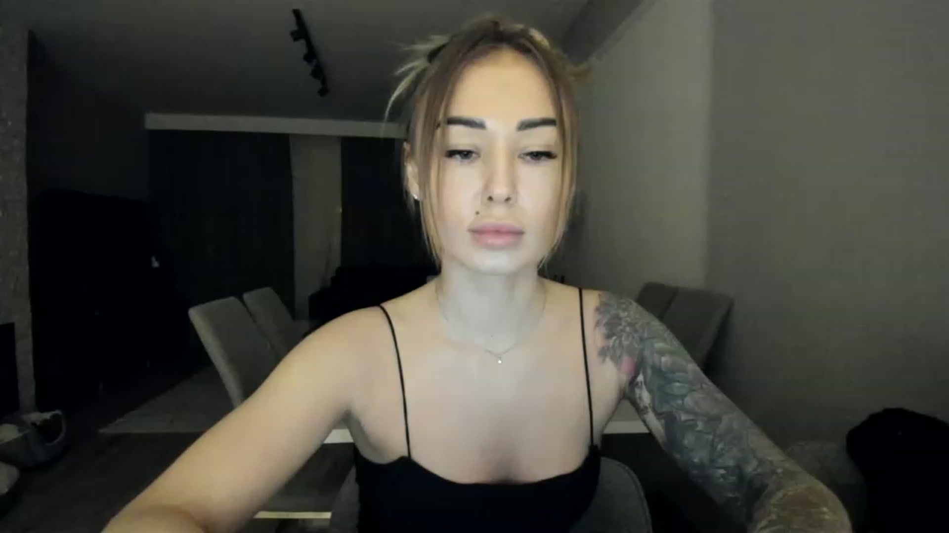 Gallery image thumbnail from AAA_Yas's myfreecams stream on, 03/02/2023, 21:58 image 1 of 20