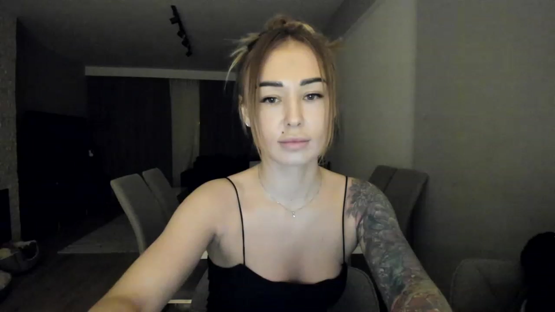 Gallery image thumbnail from AAA_Yas's myfreecams stream on, 03/02/2023, 21:58 image 7 of 20