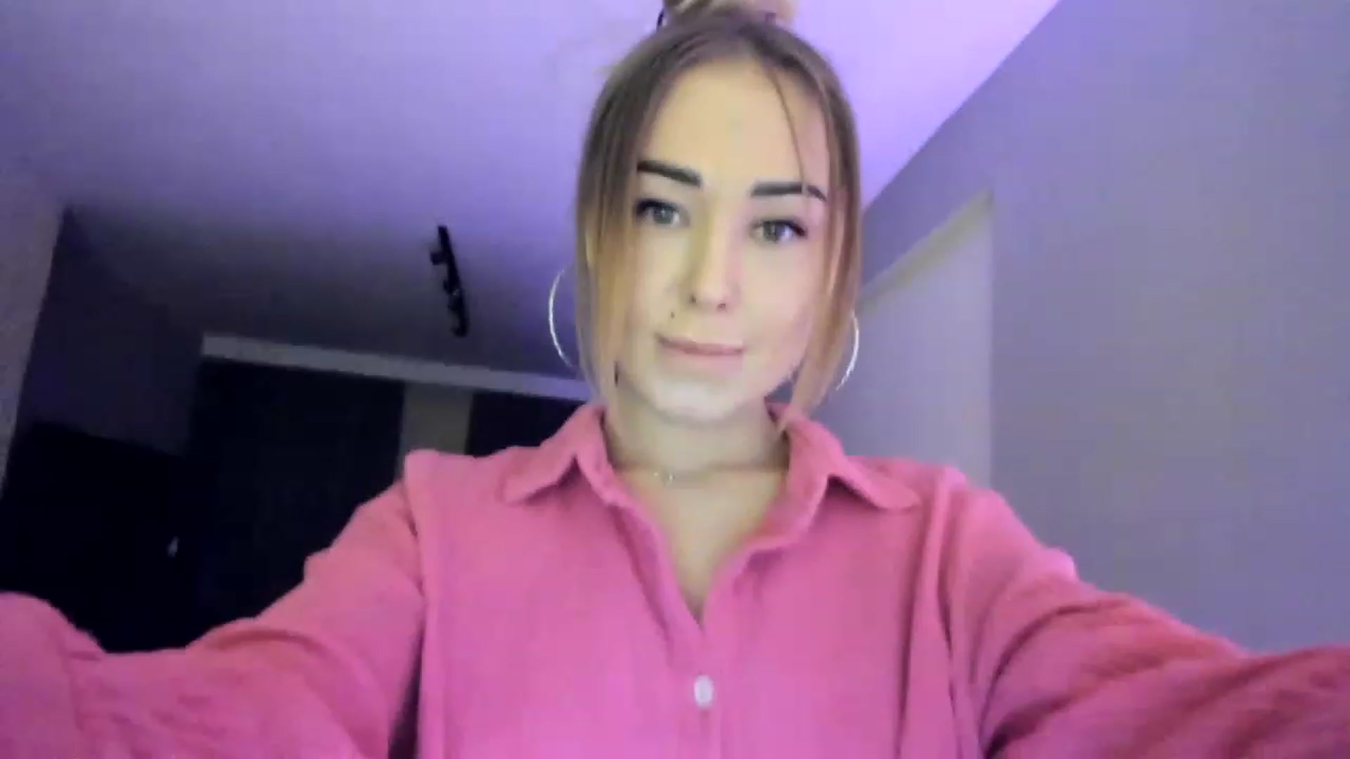 Gallery image thumbnail from AAA_Yas's myfreecams stream on, 03/03/2023, 20:37 image 3 of 20