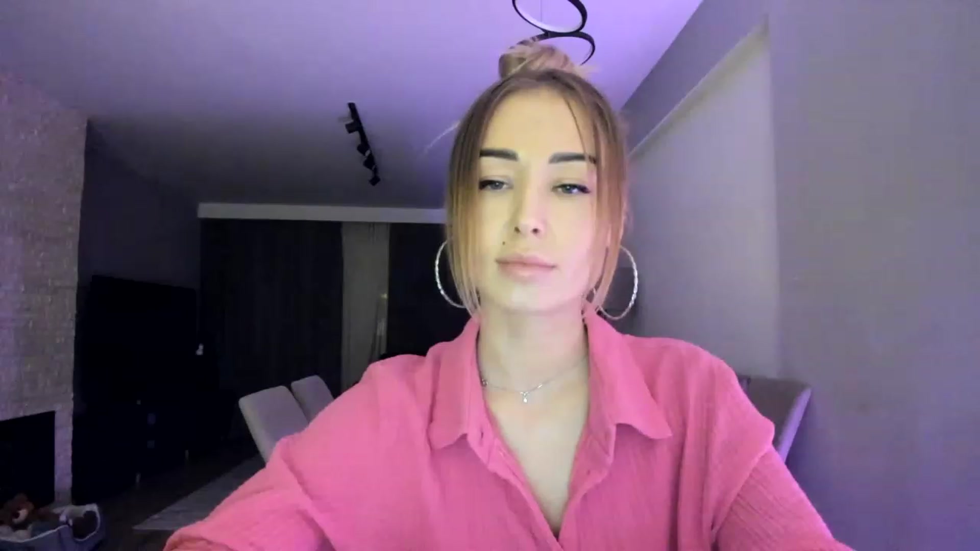 Gallery image thumbnail from AAA_Yas's myfreecams stream on, 03/03/2023, 20:37 image 15 of 20