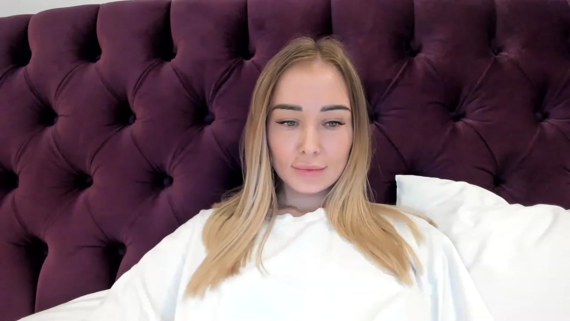 Gallery image thumbnail from AAA_Yas's myfreecams stream on, 03/13/2023, 19:16 image 13 of 20