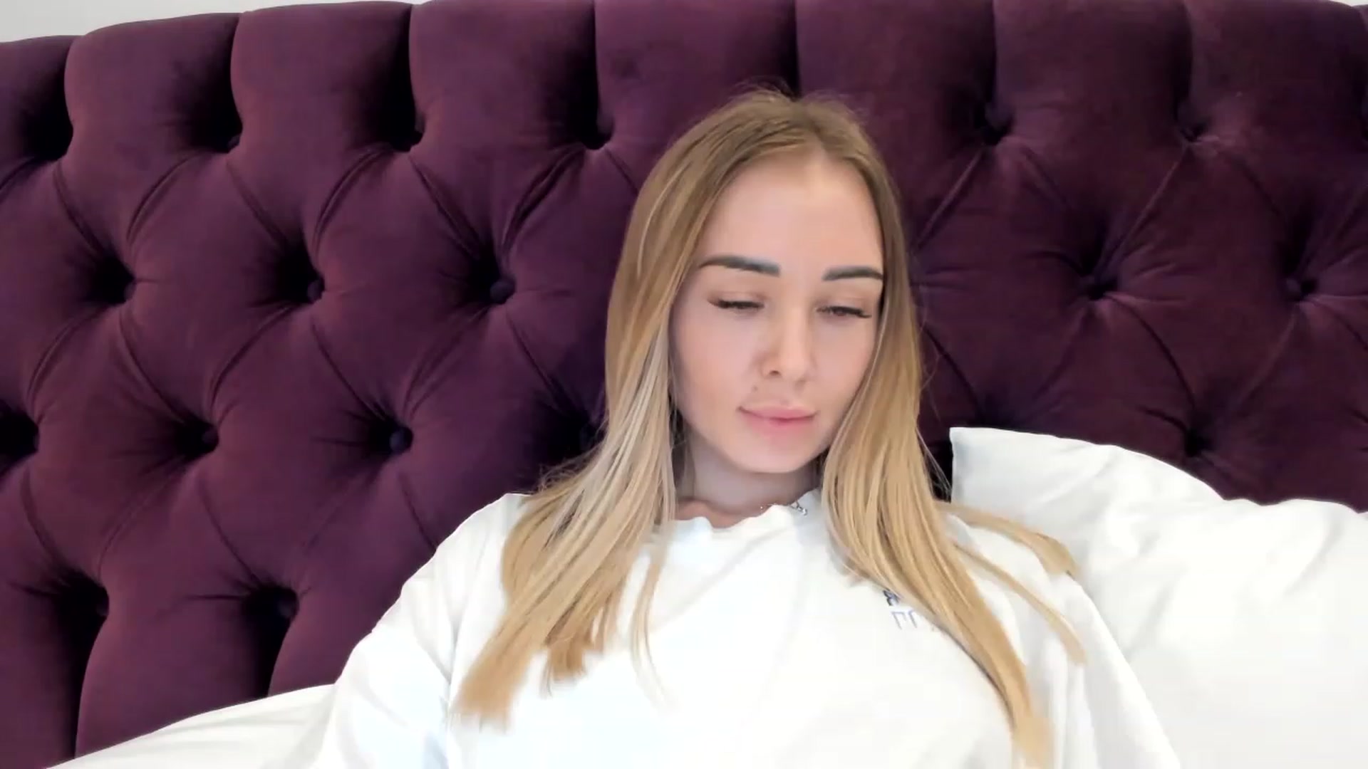 Gallery image thumbnail from AAA_Yas's myfreecams stream on, 03/13/2023, 19:16 image 12 of 20